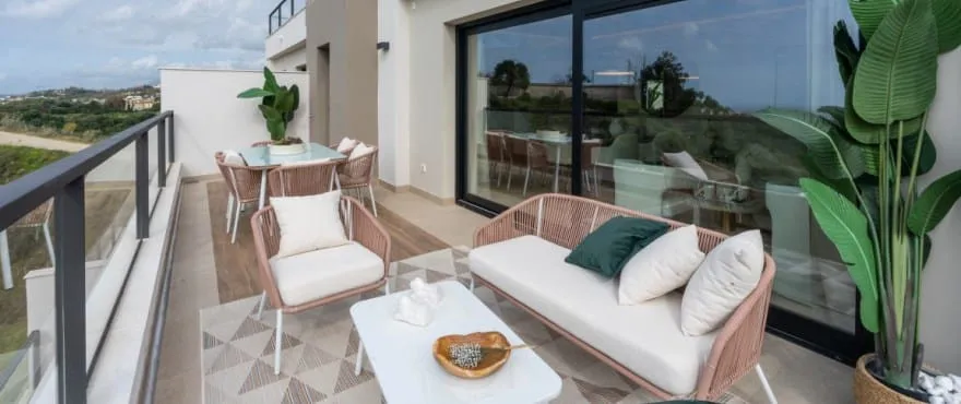 For sale Nueva Andalucia duplex penthouse with 3 bedrooms