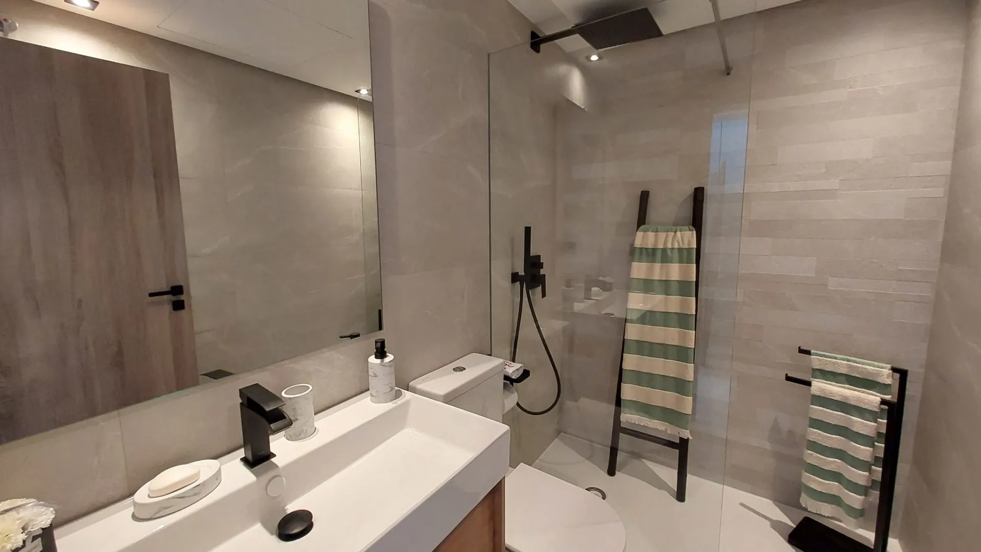 Se vende adosado de 3 dormitorios en Carretera de Istan