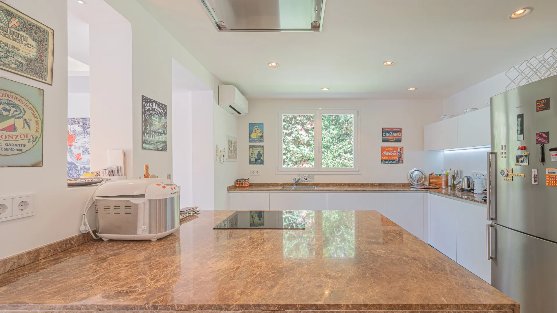 For sale villa in Nueva Andalucia
