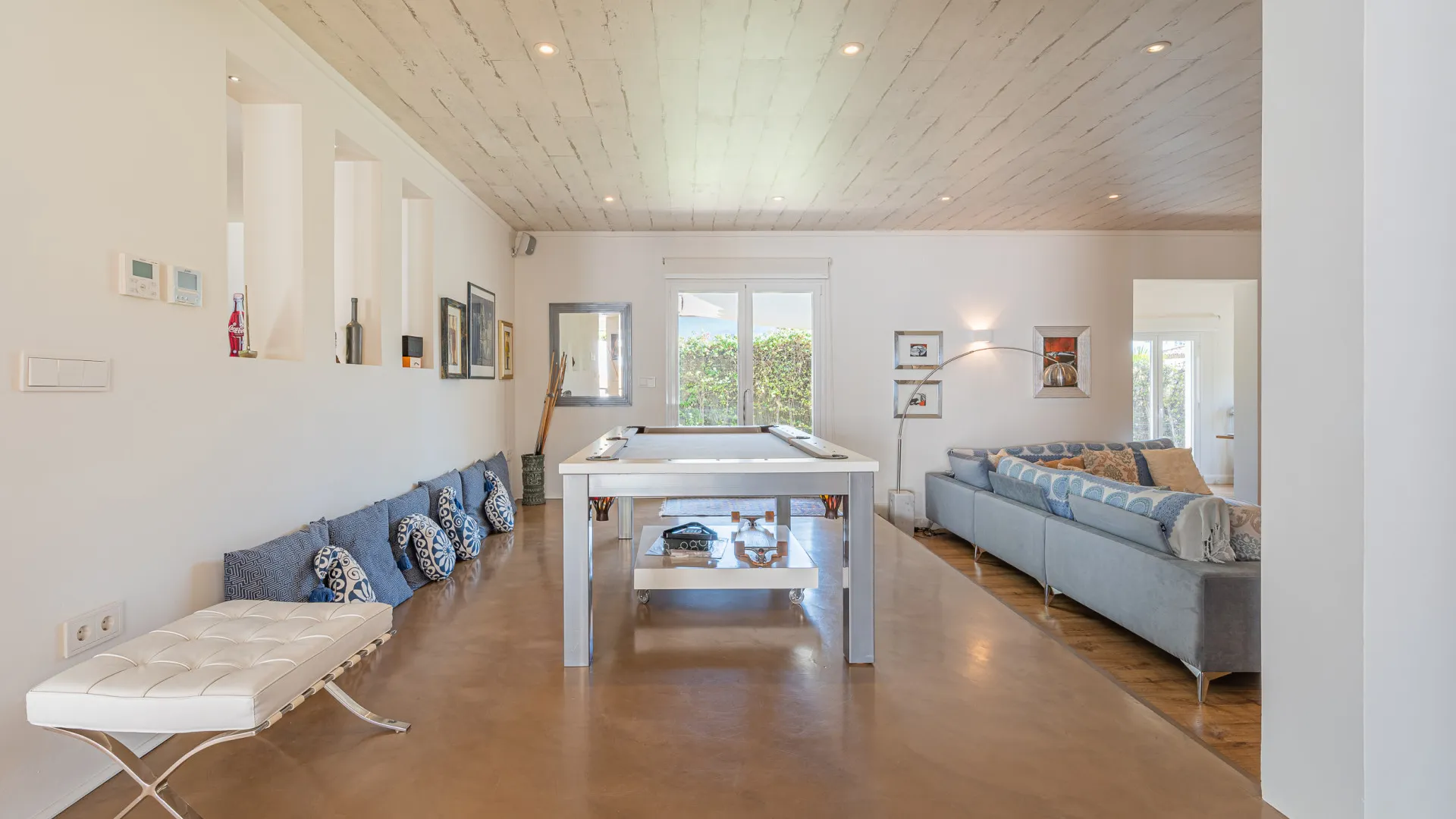 For sale villa in Nueva Andalucia