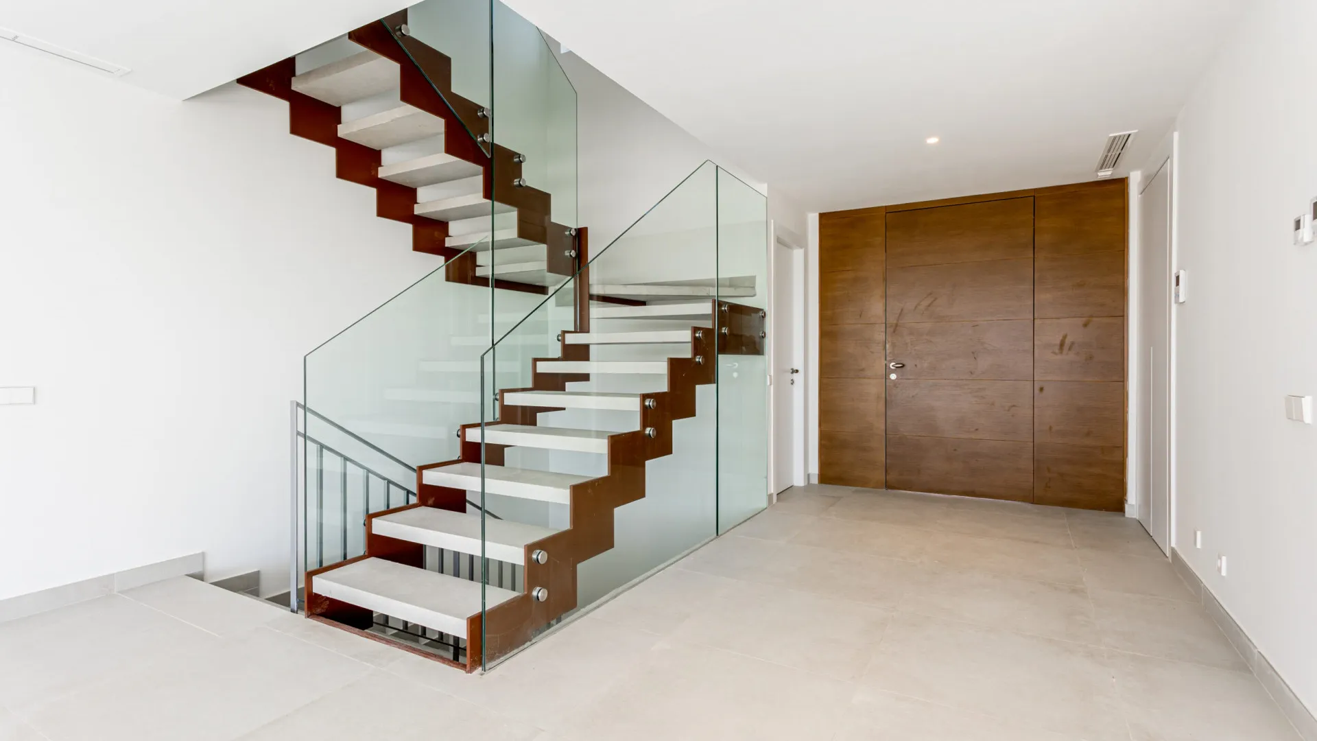 Semi detached villa for sale in Alta Vista