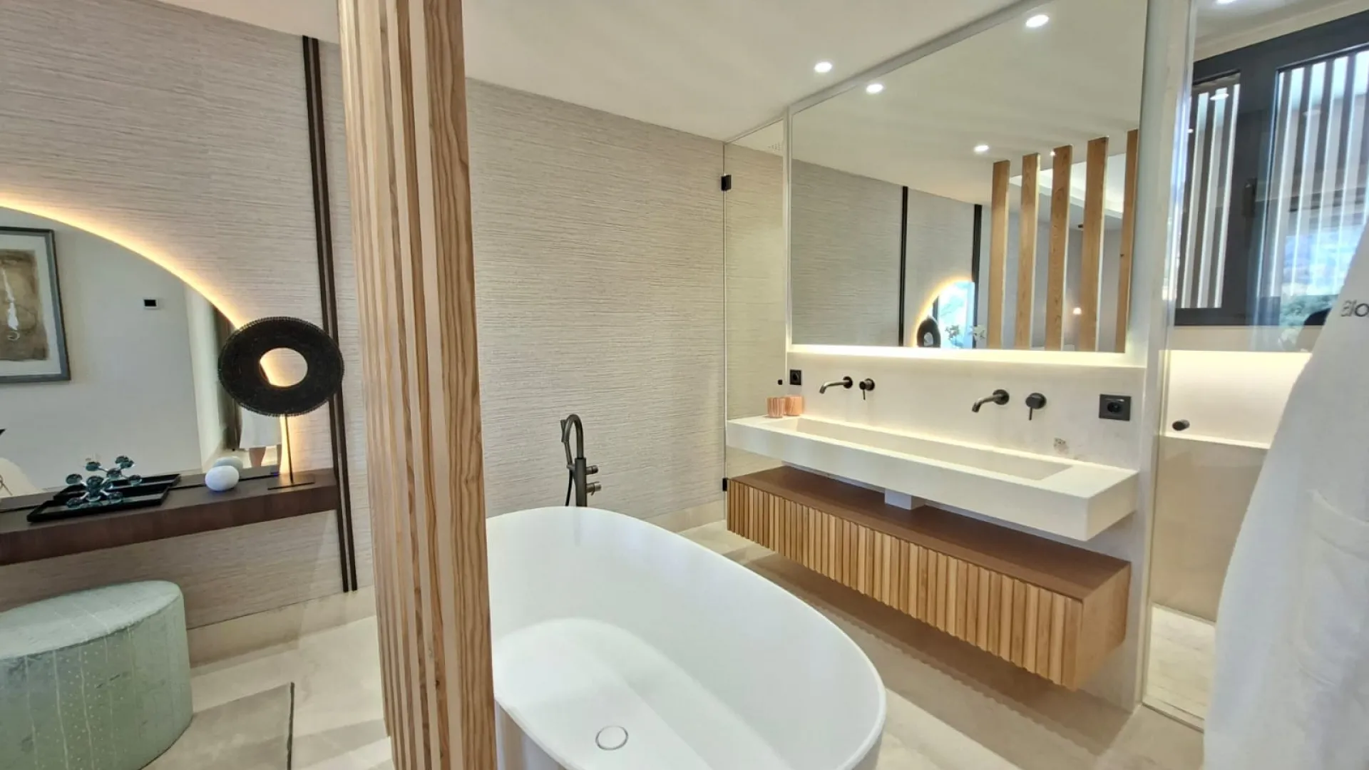 Aloha, apartamento con 2 dormitorios en venta