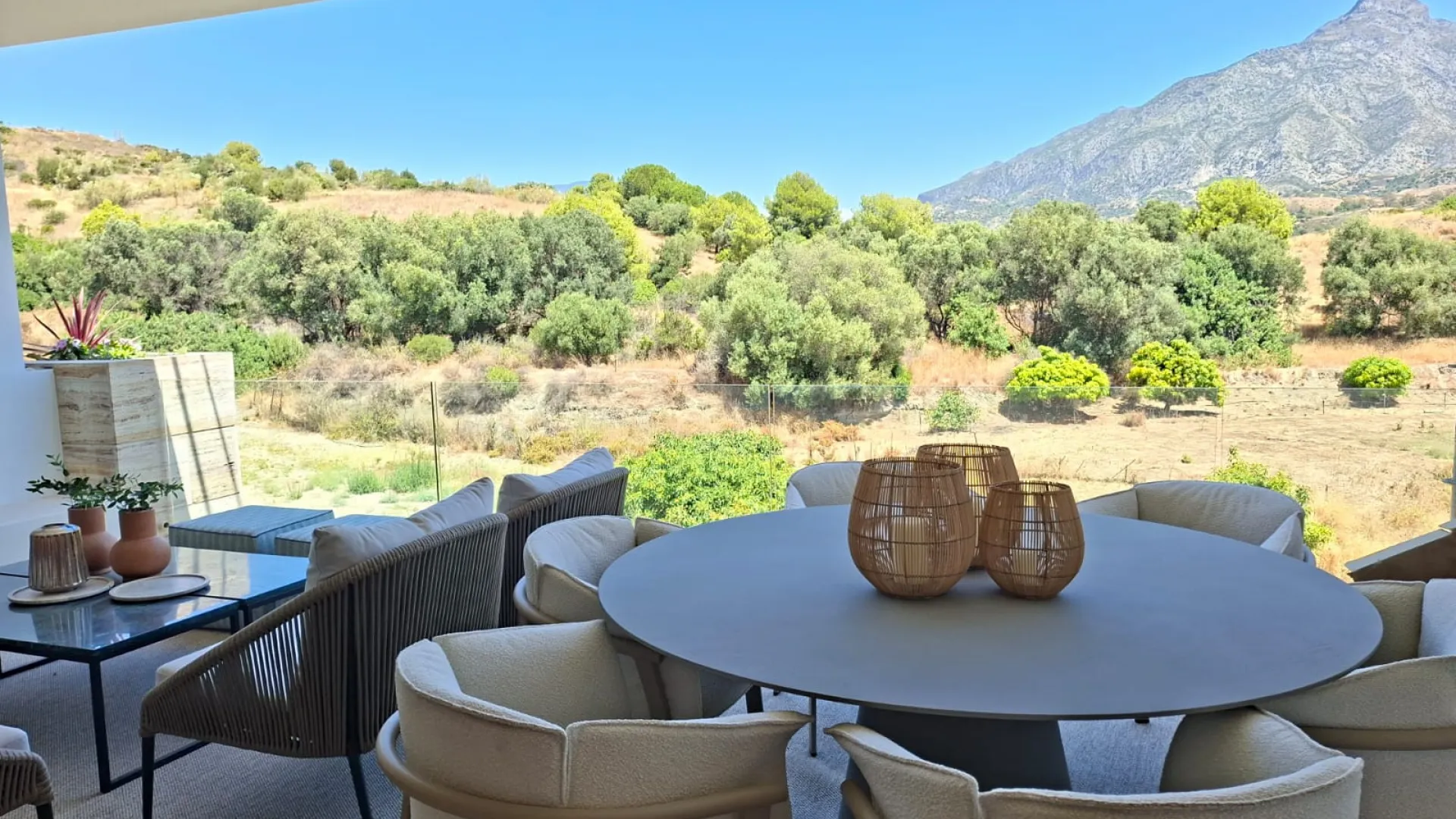 Aloha, apartamento con 2 dormitorios en venta