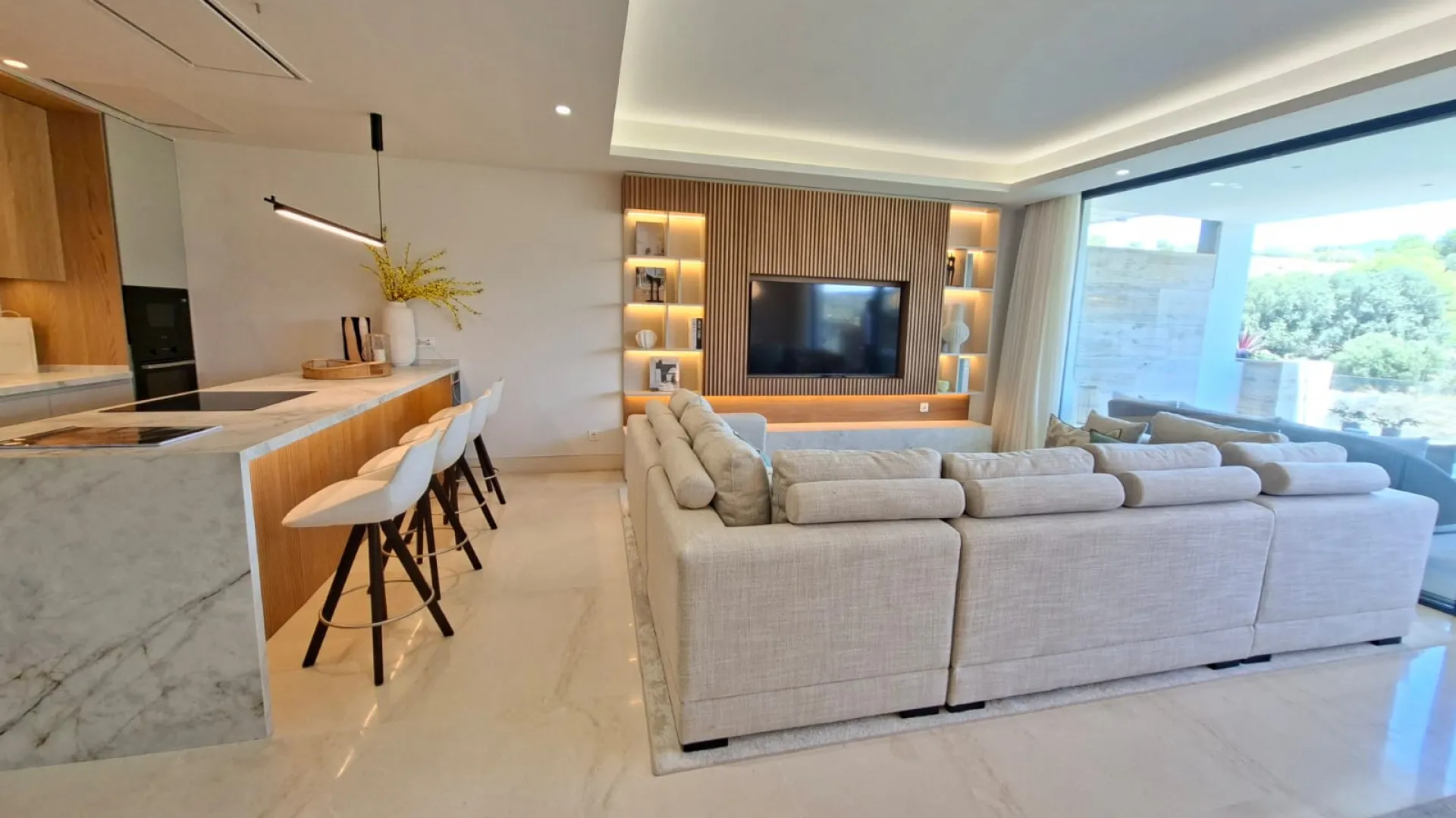 Aloha, apartamento con 2 dormitorios en venta