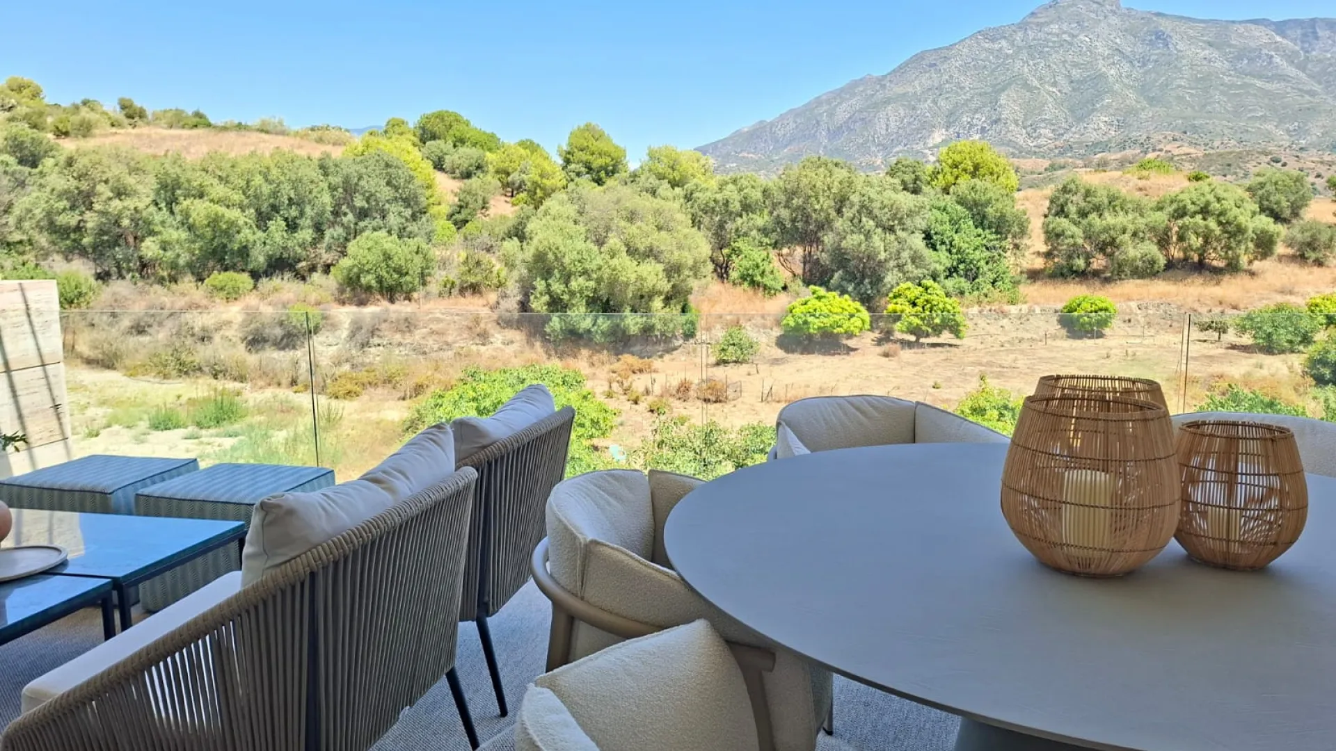 Aloha, apartamento con 2 dormitorios en venta