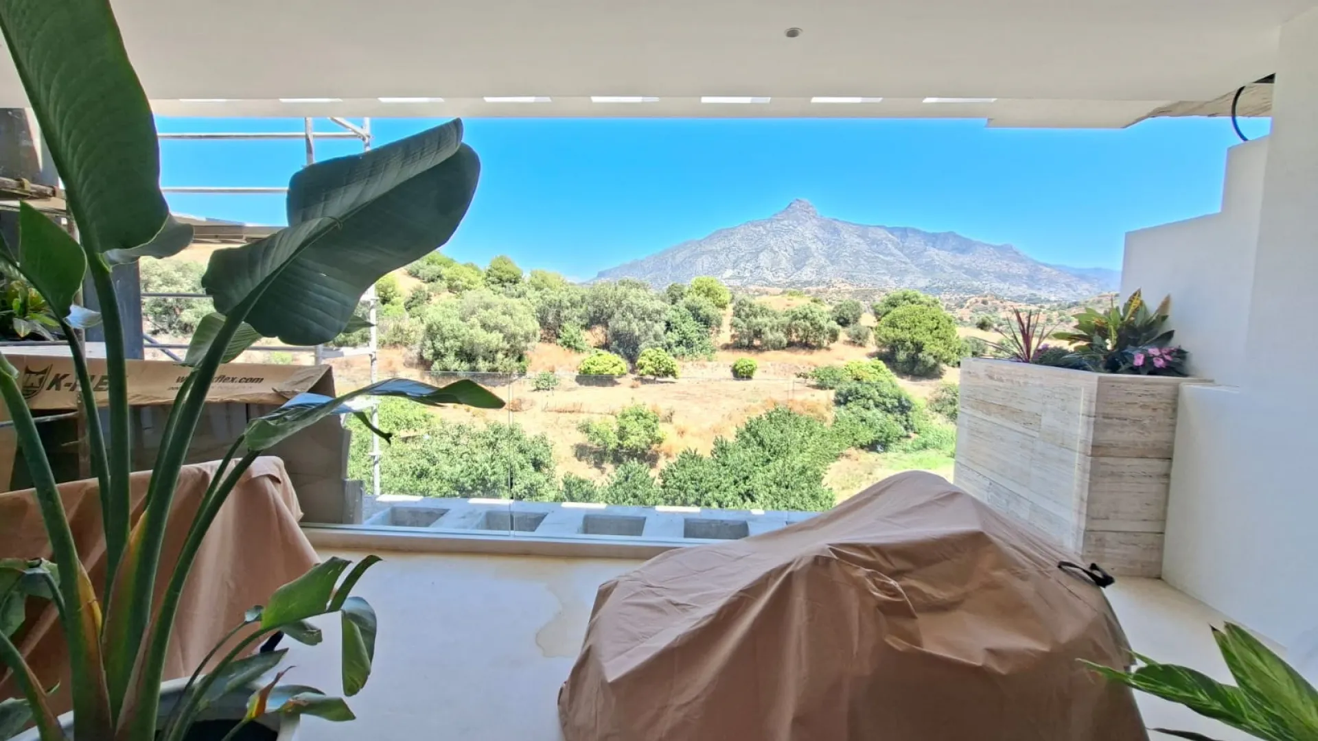 Aloha, apartamento con 2 dormitorios en venta