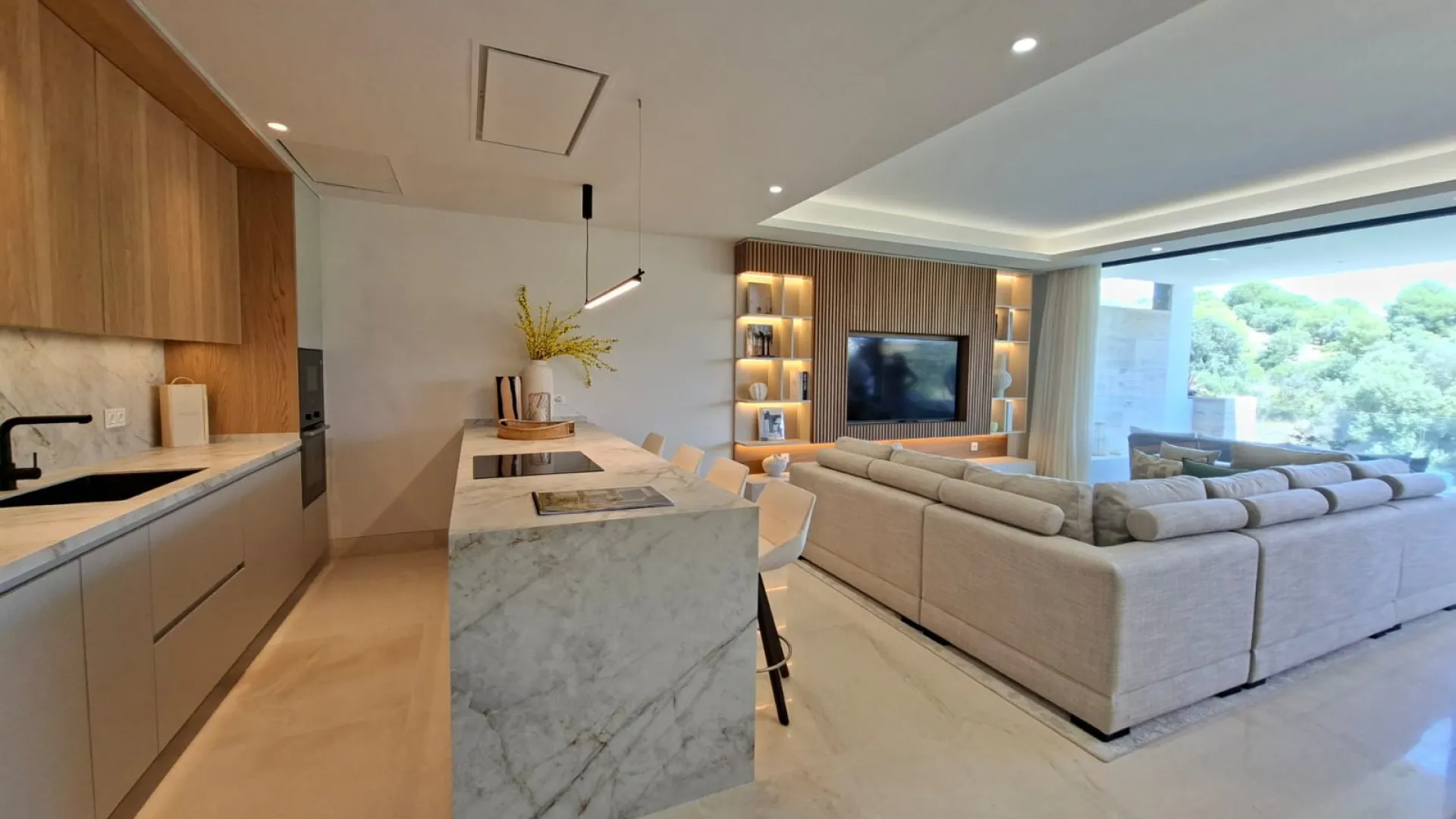 Aloha, apartamento con 2 dormitorios en venta