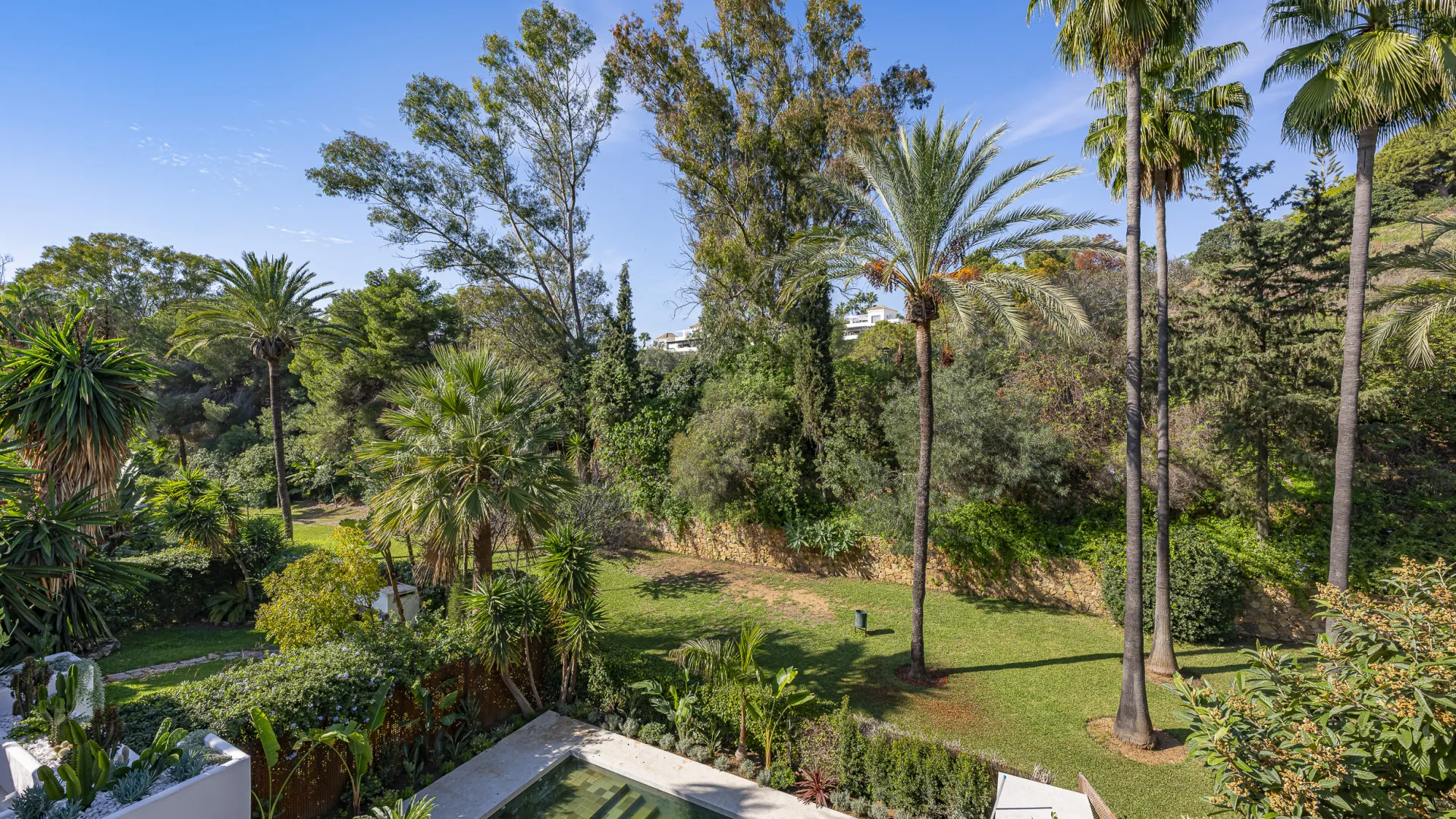 Buy 3 bedrooms ground floor apartment in Kings Hills