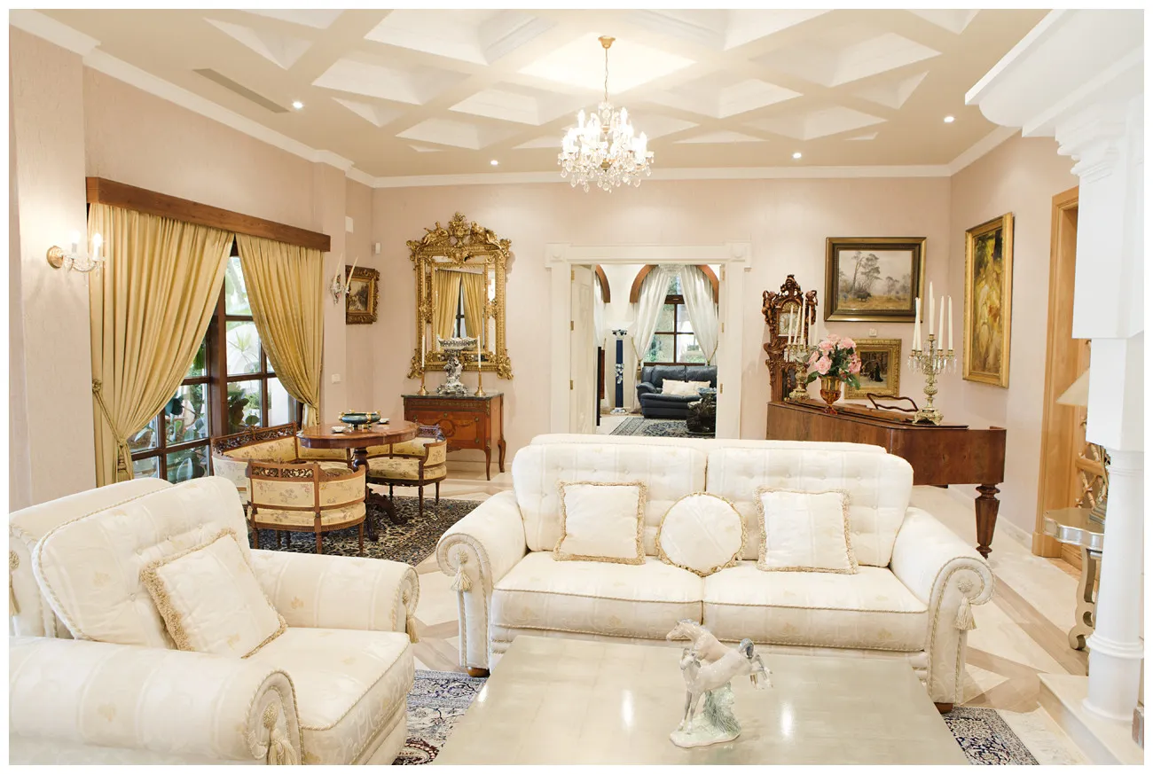Buy mansion in Nueva Andalucia
