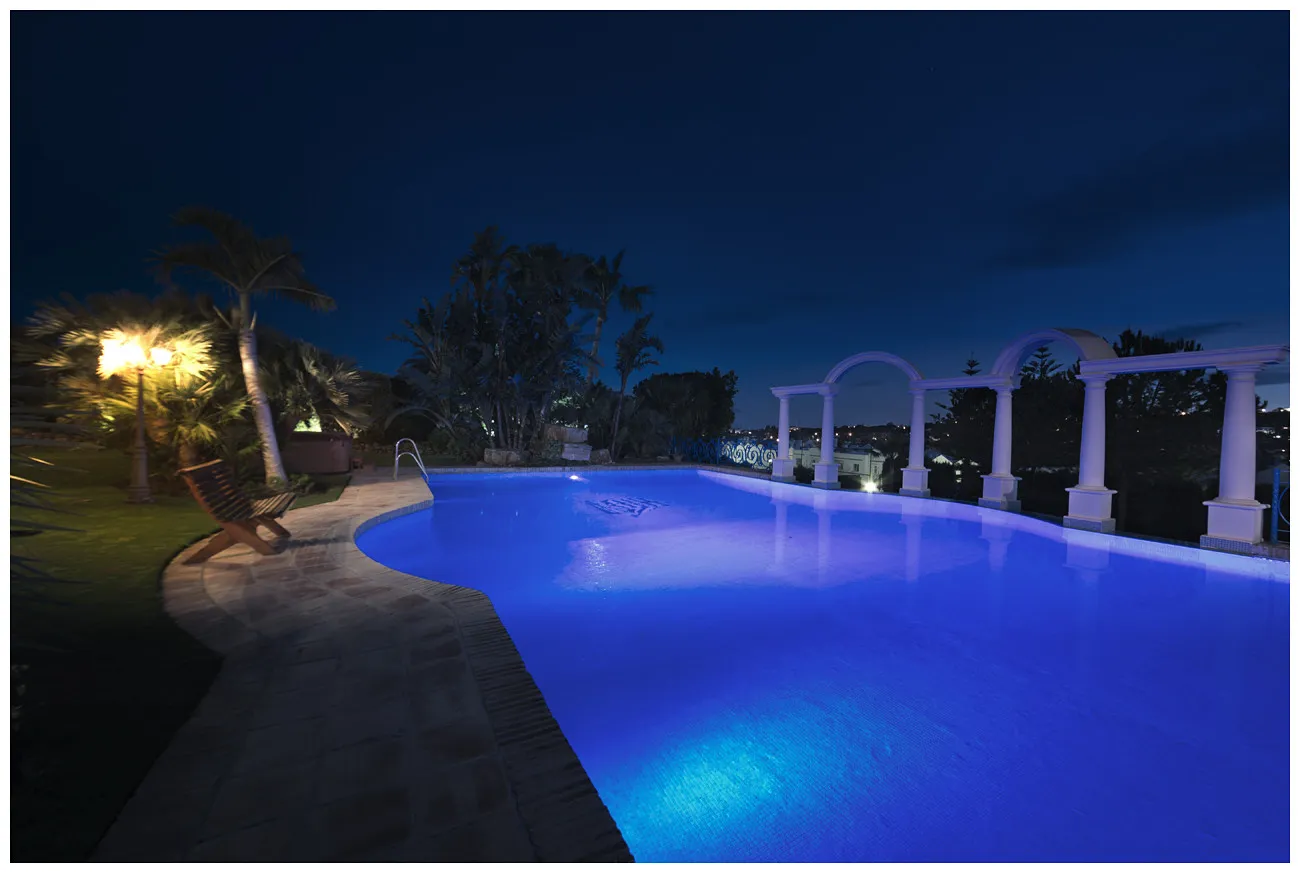 Buy mansion in Nueva Andalucia