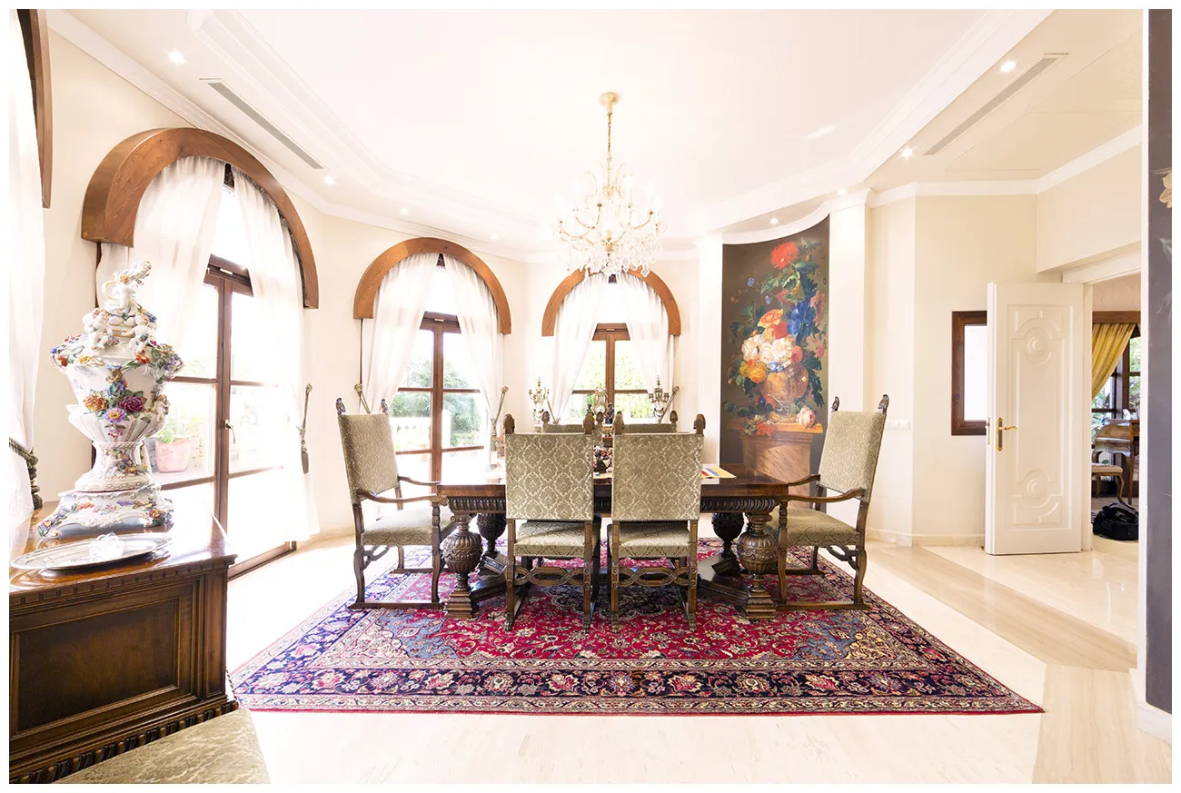 Buy mansion in Nueva Andalucia