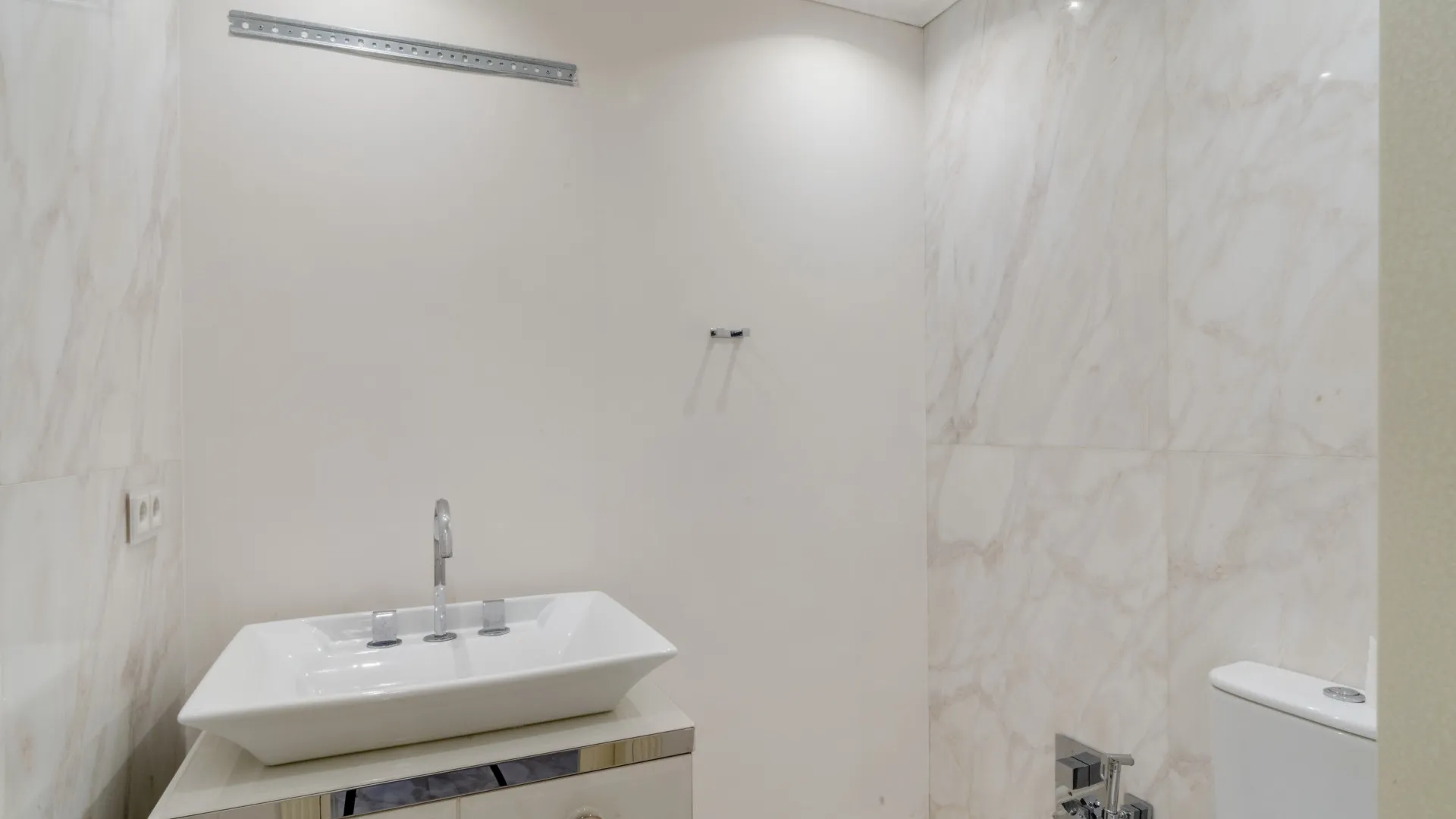 Villa a la venta en Las Lomas del Marbella Club de 6 dormitorios