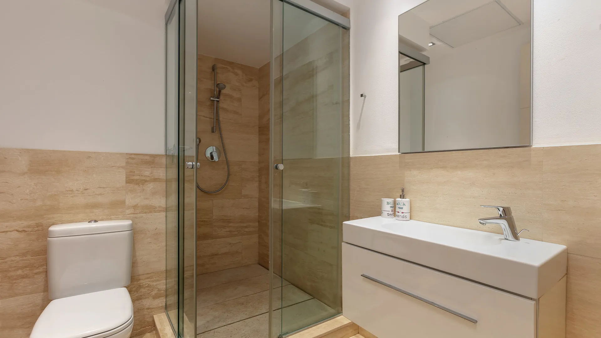 Villa a la venta en Las Lomas del Marbella Club de 6 dormitorios