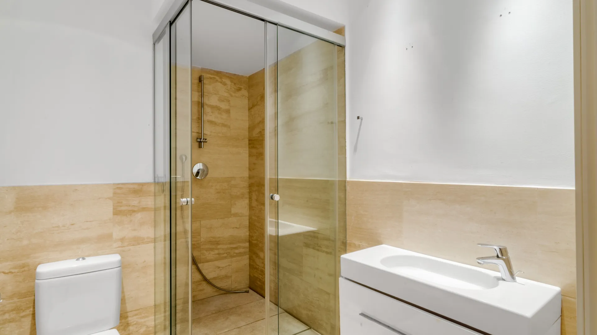 Villa a la venta en Las Lomas del Marbella Club de 6 dormitorios