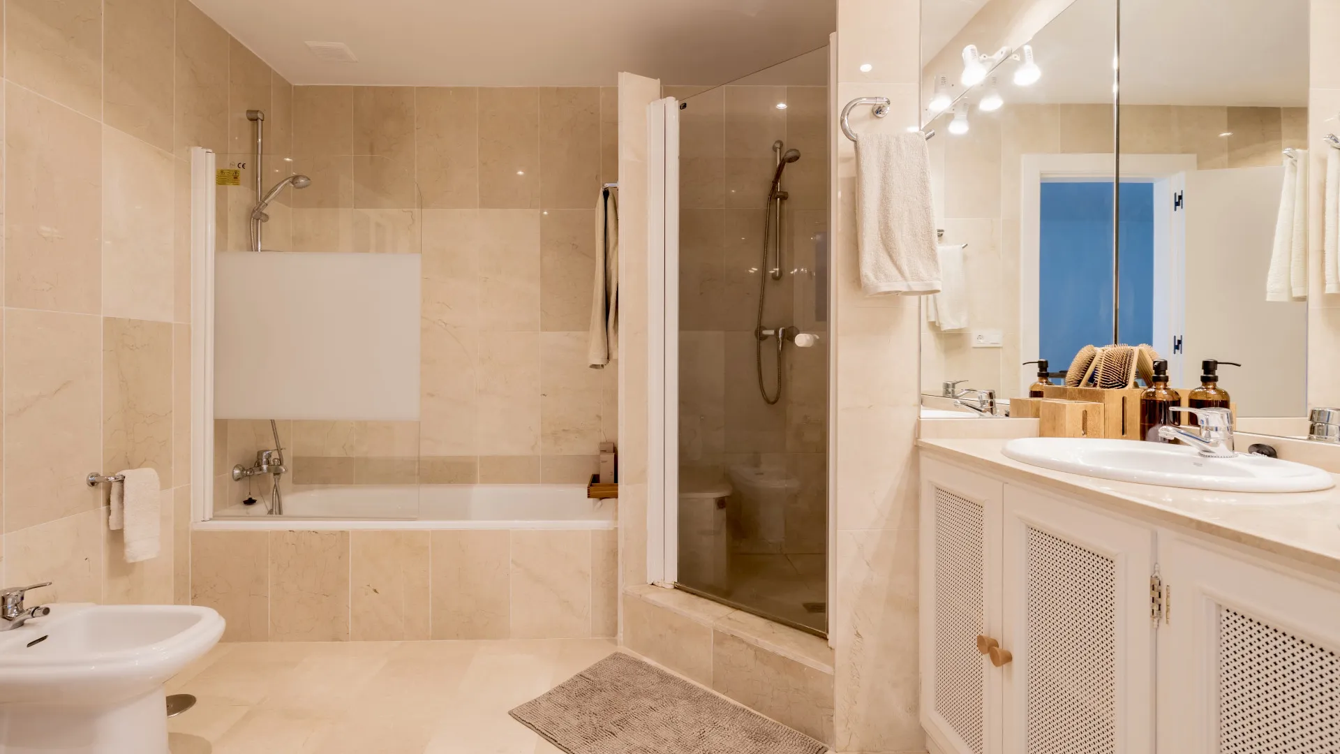 For sale 4 bedrooms town house in La Quinta