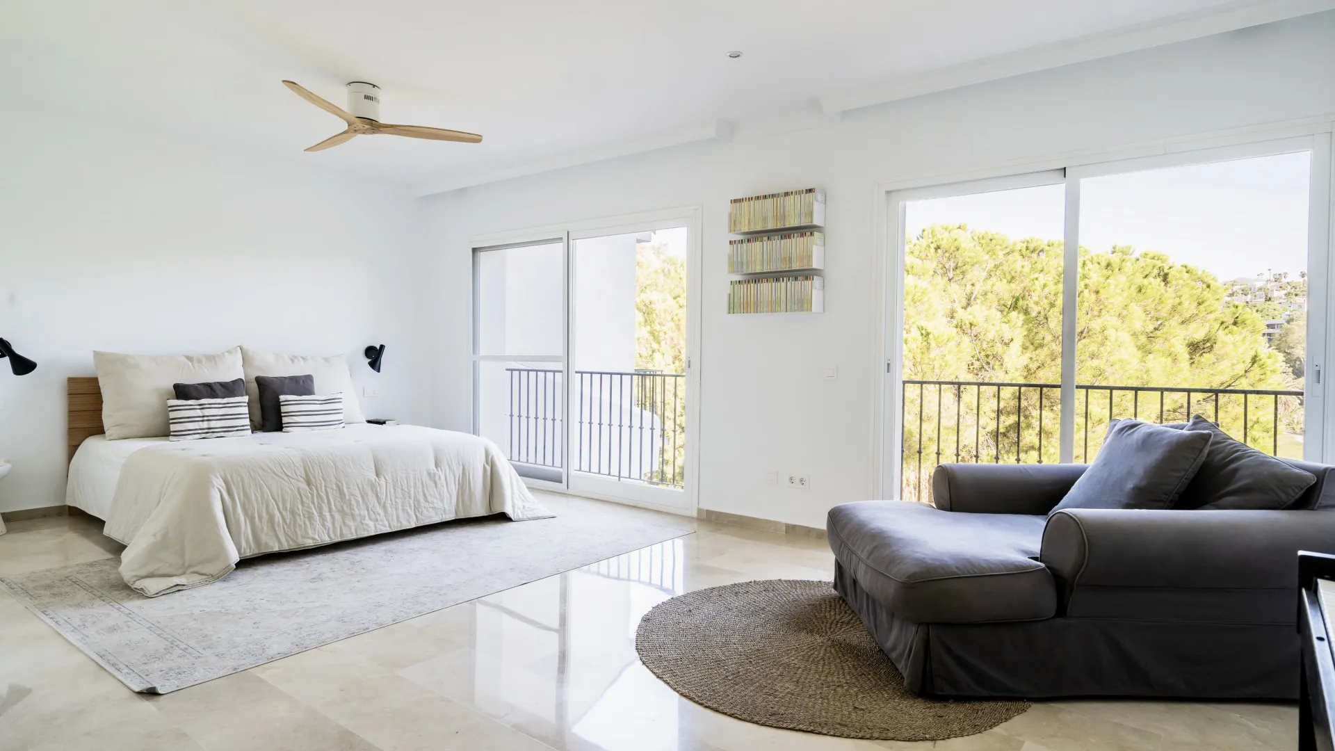 For sale 4 bedrooms town house in La Quinta