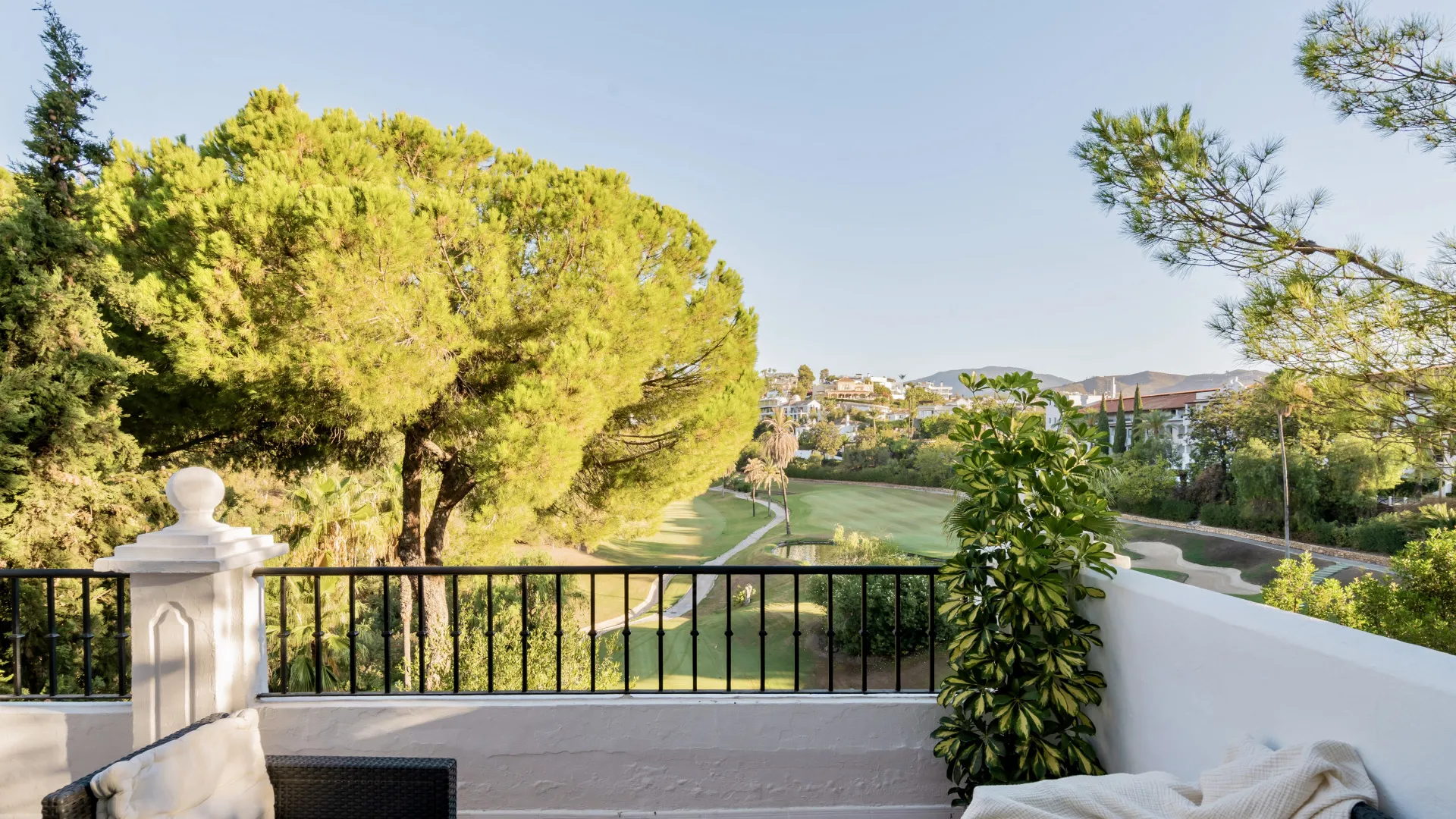 For sale 4 bedrooms town house in La Quinta