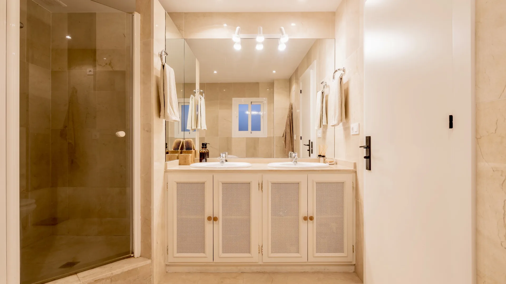 For sale 4 bedrooms town house in La Quinta