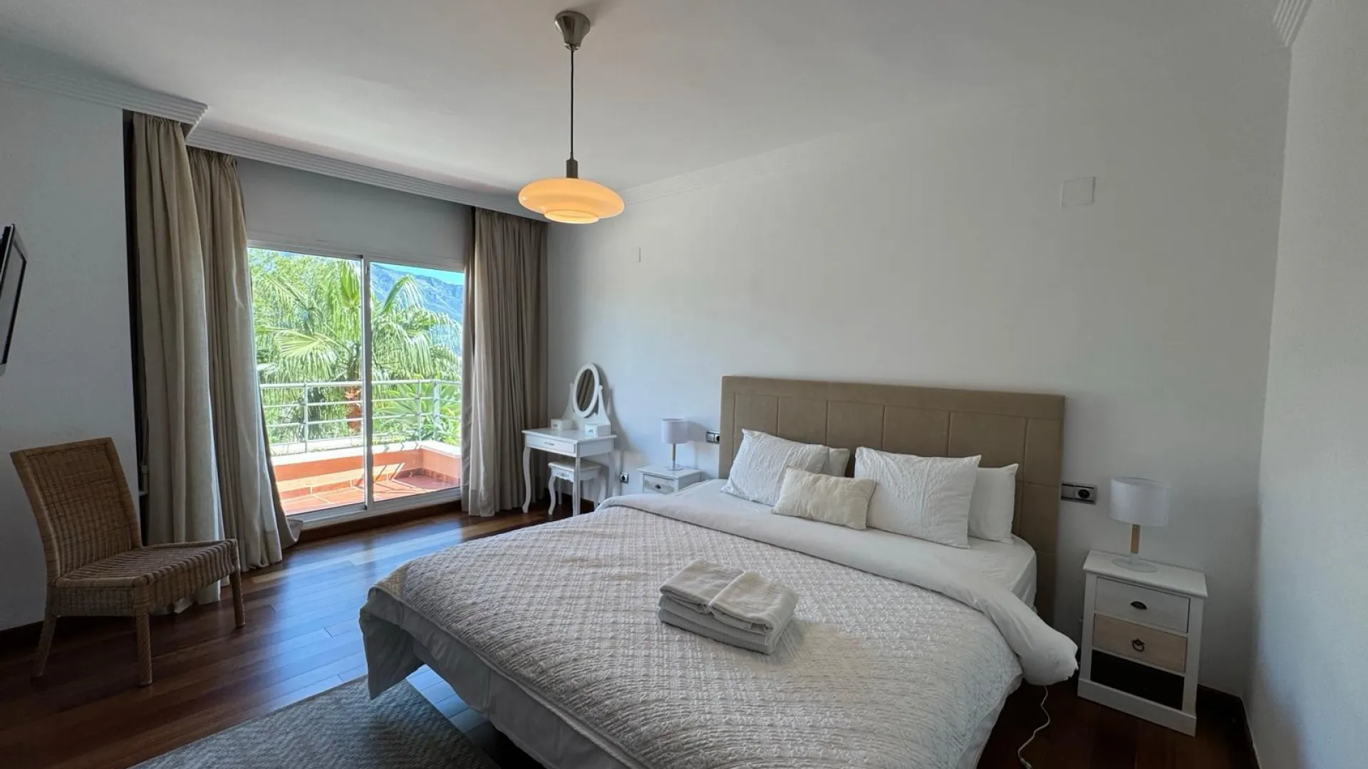 Buy apartment in Magna Marbella