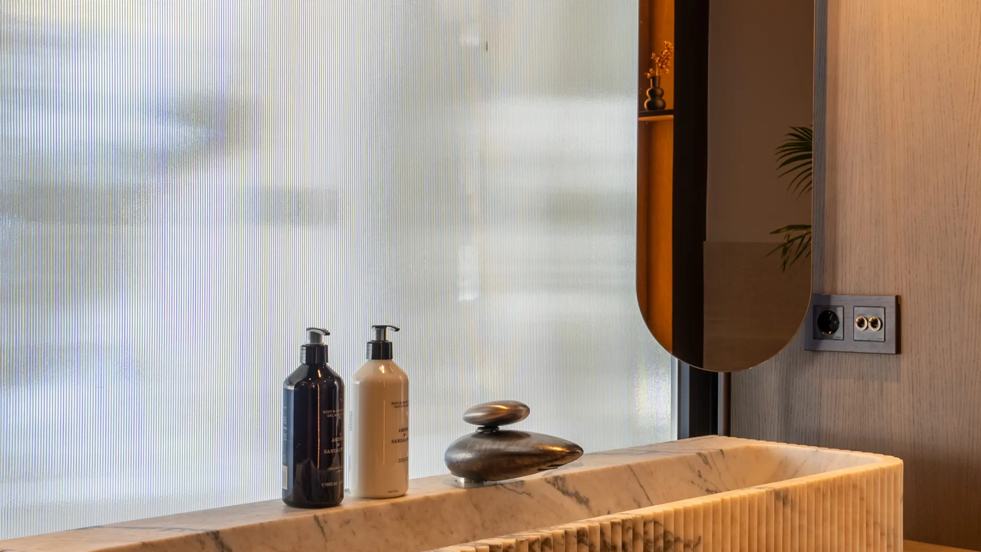 For sale villa in Nueva Andalucia