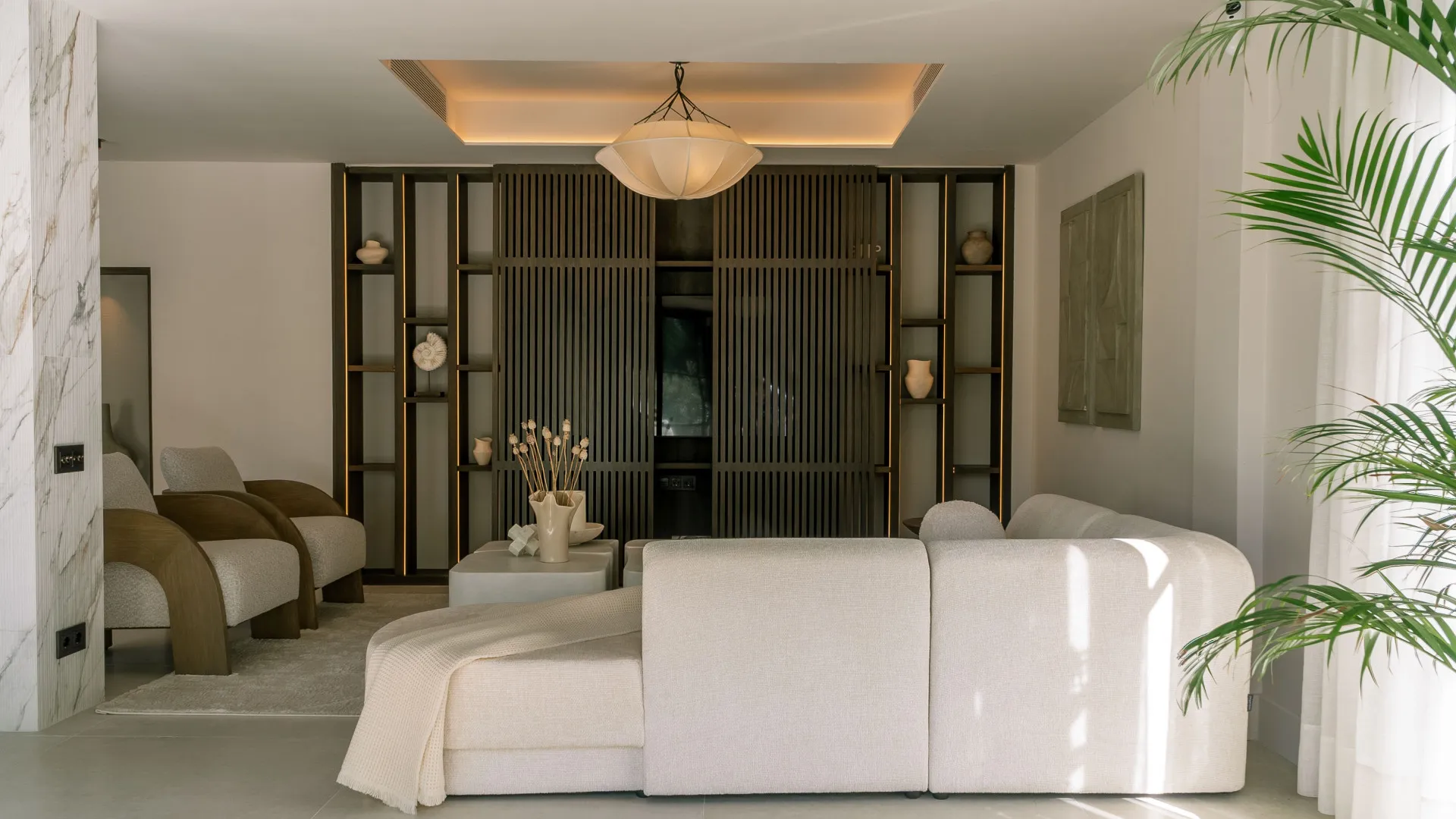 For sale villa in Nueva Andalucia