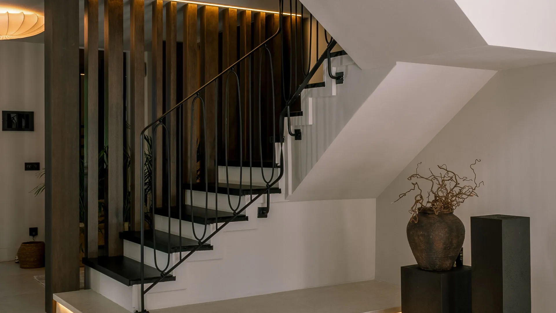 For sale villa in Nueva Andalucia