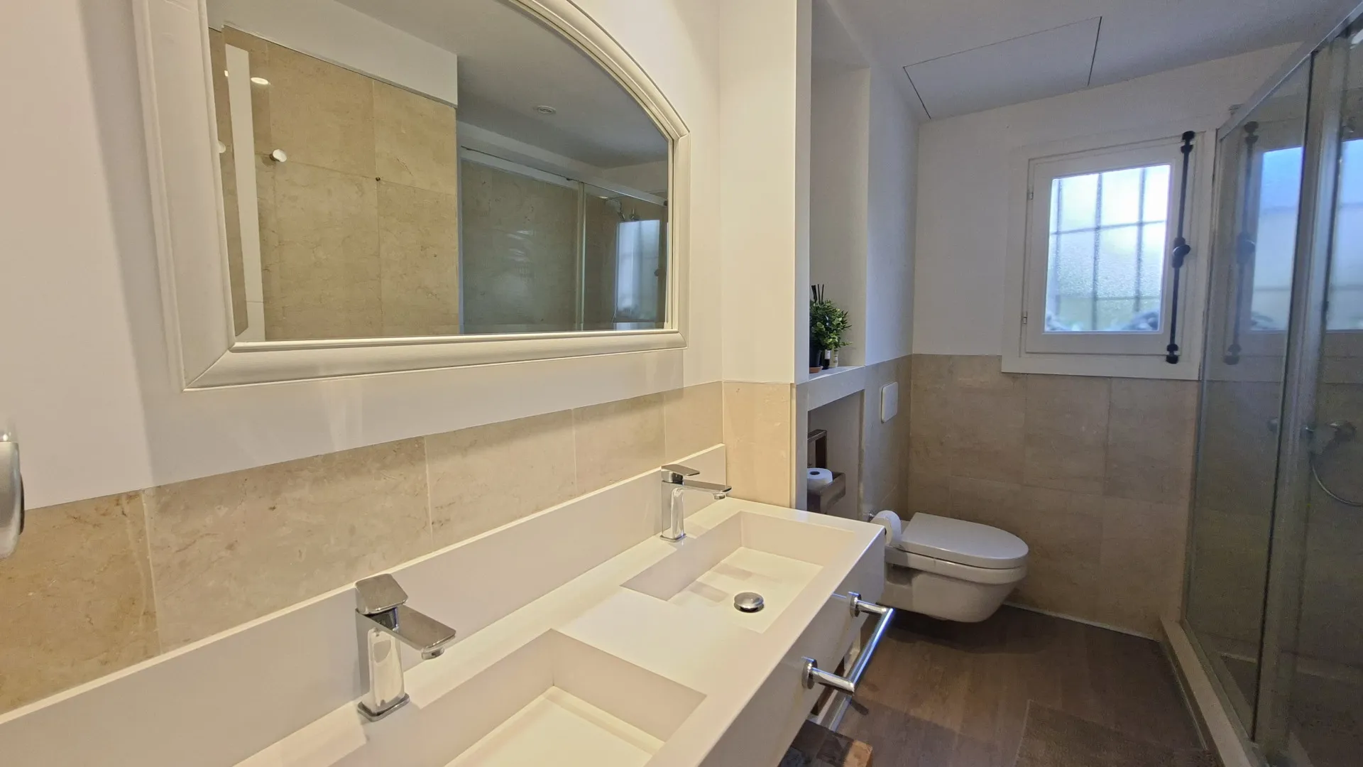 3 bedrooms Las Cascadas ground floor apartment for sale