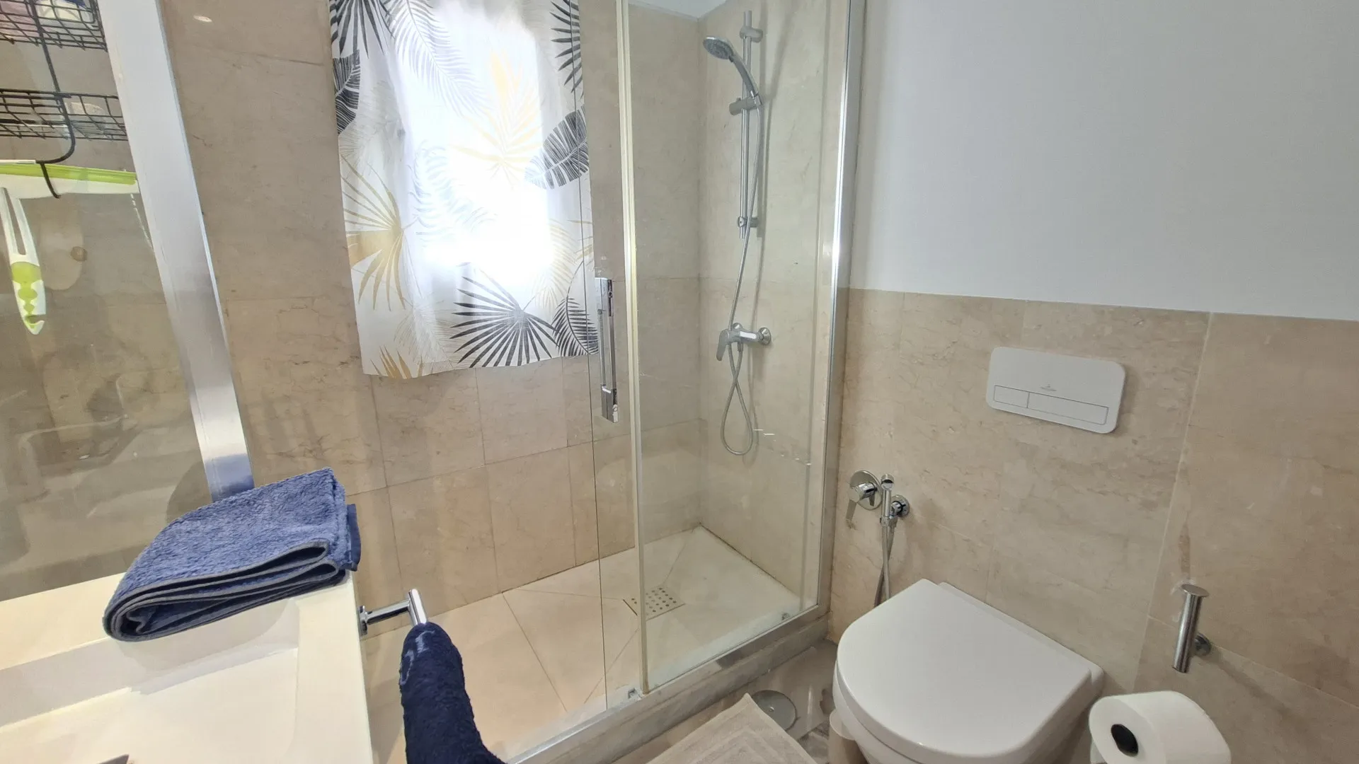 3 bedrooms Las Cascadas ground floor apartment for sale