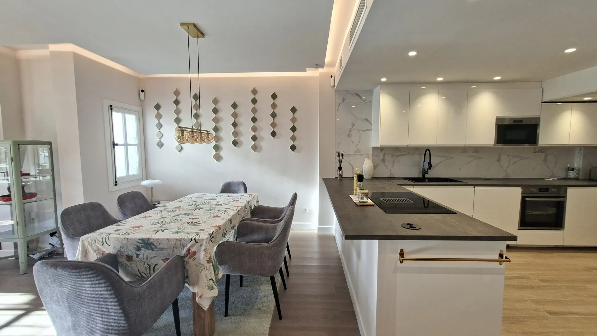 3 bedrooms Las Cascadas ground floor apartment for sale