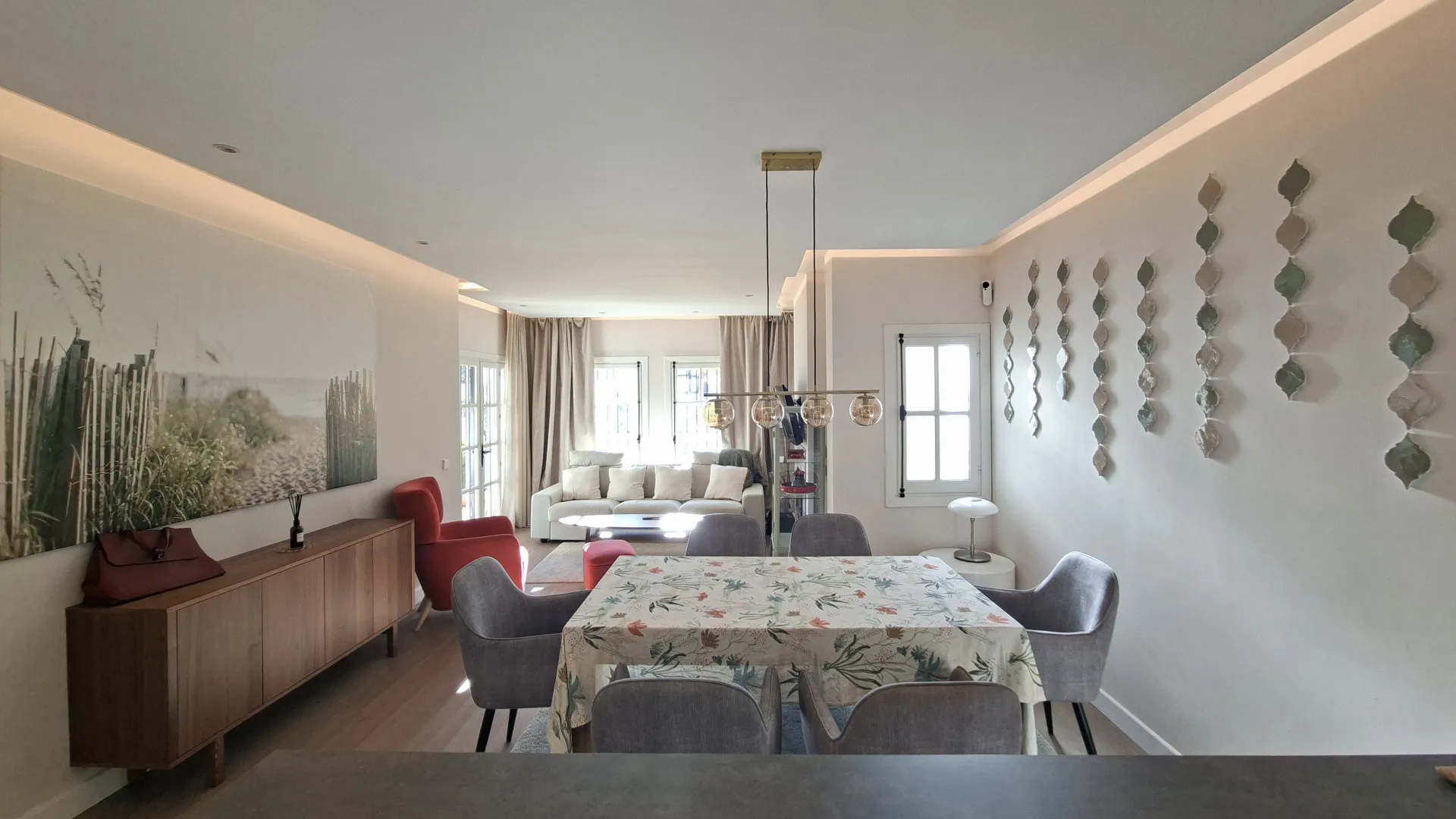 3 bedrooms Las Cascadas ground floor apartment for sale