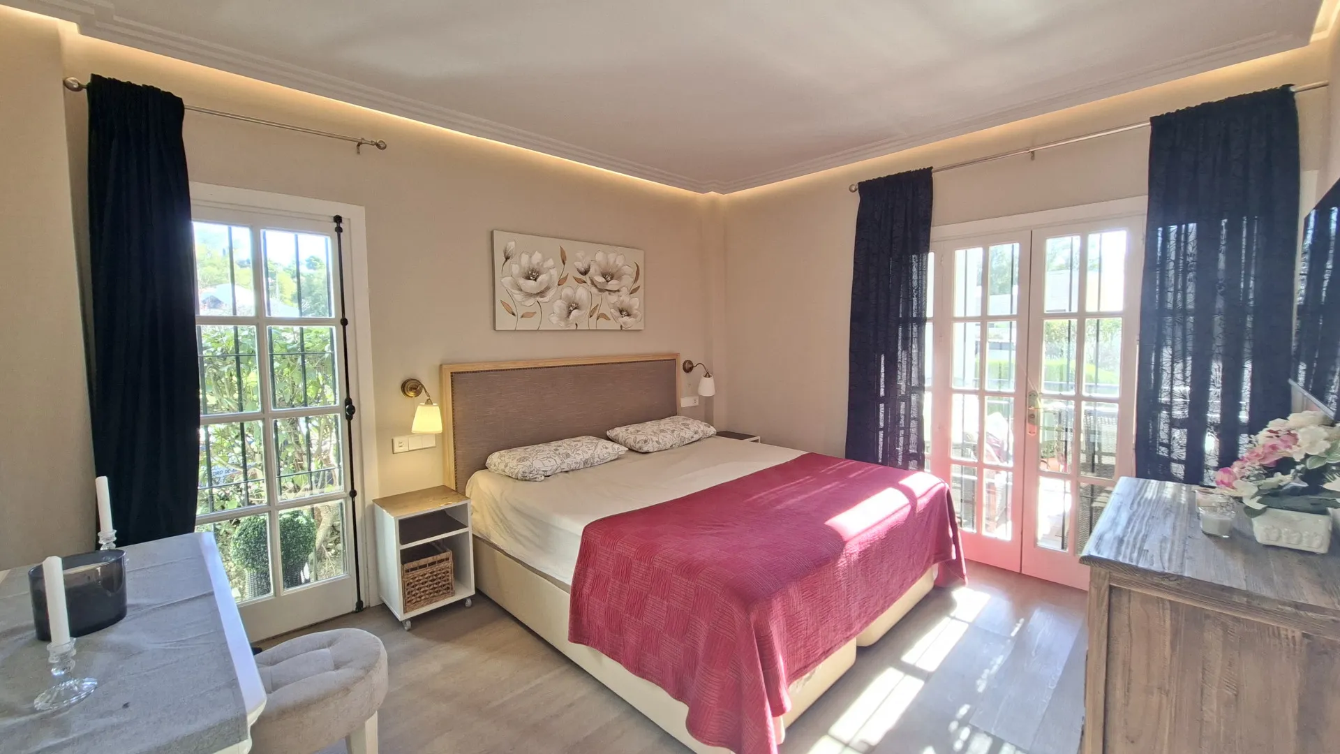 3 bedrooms Las Cascadas ground floor apartment for sale