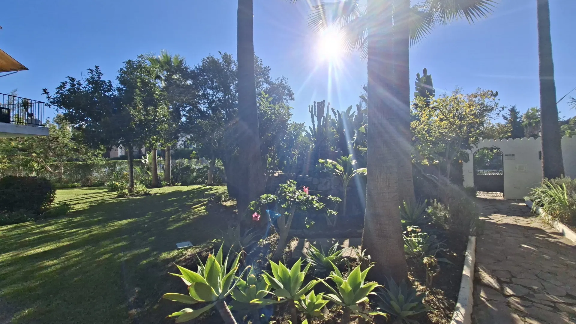 3 bedrooms Las Cascadas ground floor apartment for sale