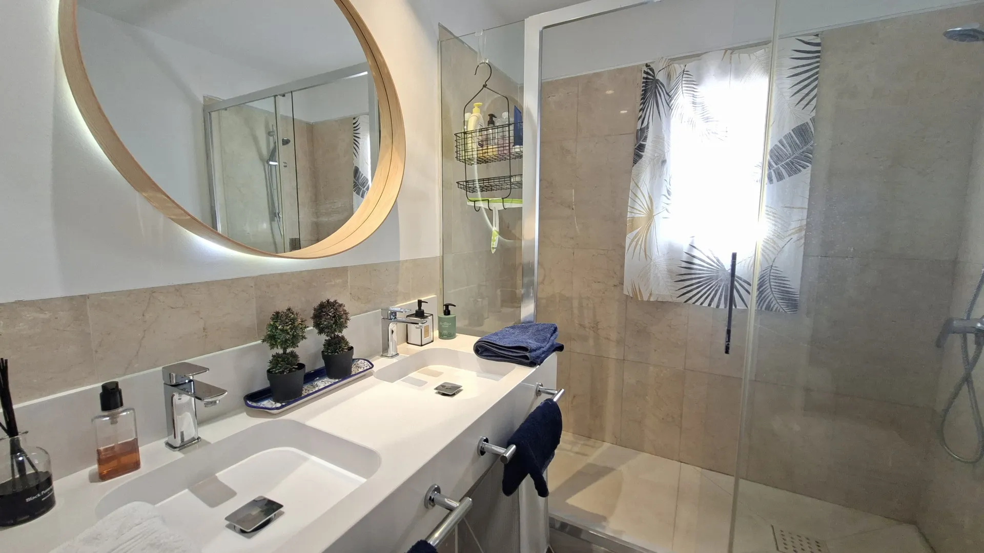 3 bedrooms Las Cascadas ground floor apartment for sale