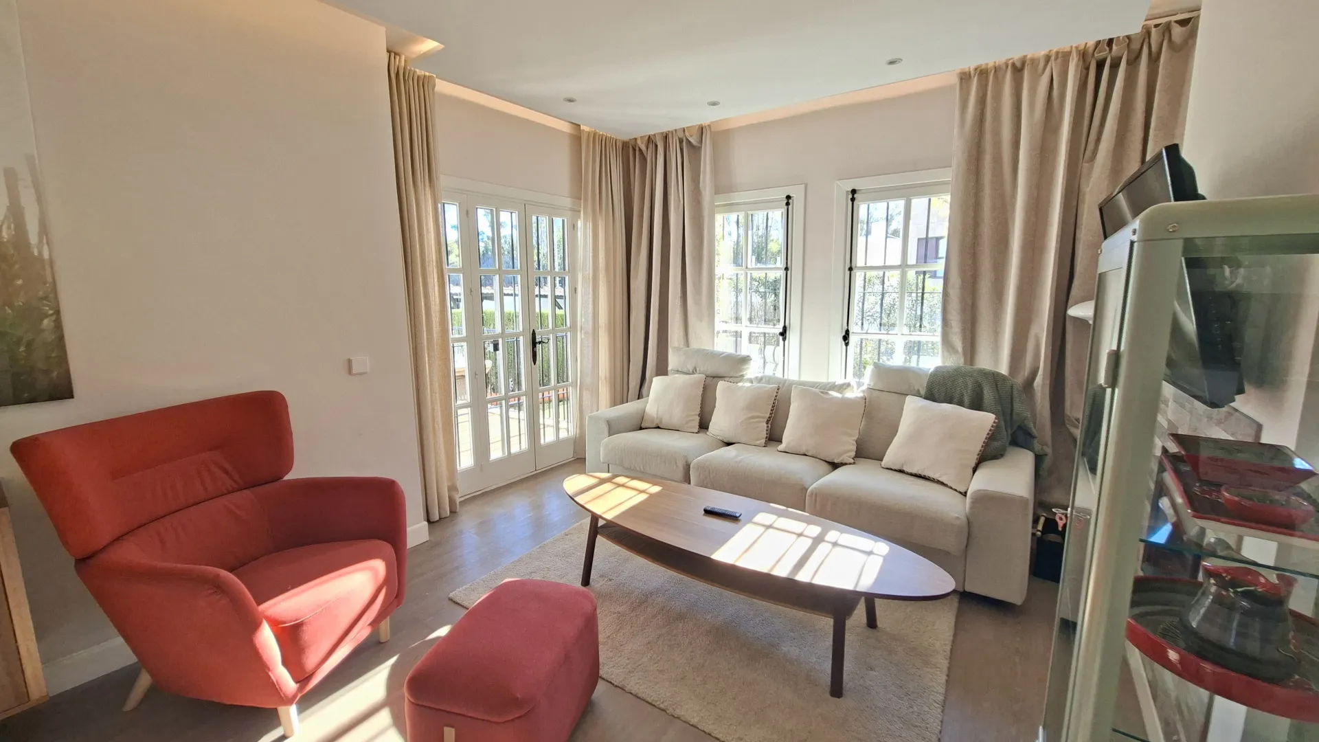 3 bedrooms Las Cascadas ground floor apartment for sale