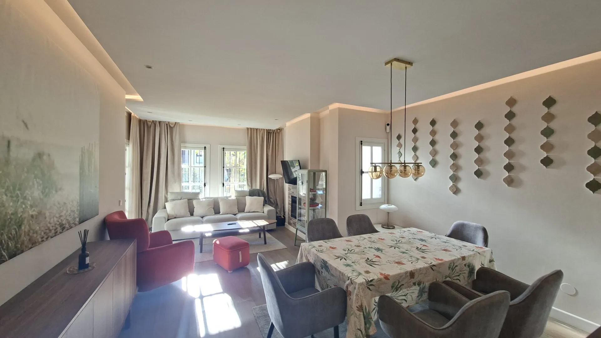 3 bedrooms Las Cascadas ground floor apartment for sale