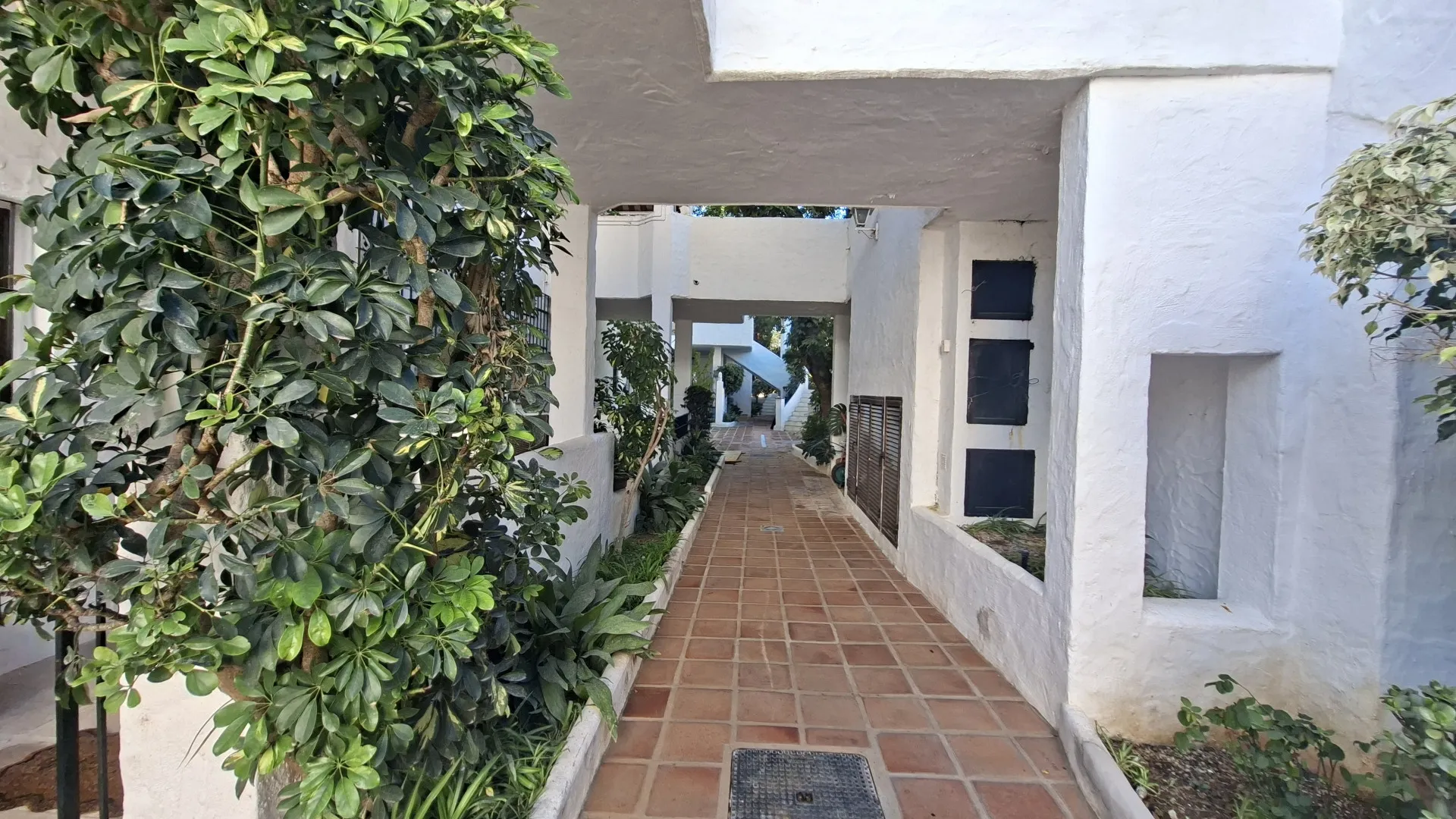 3 bedrooms Las Cascadas ground floor apartment for sale