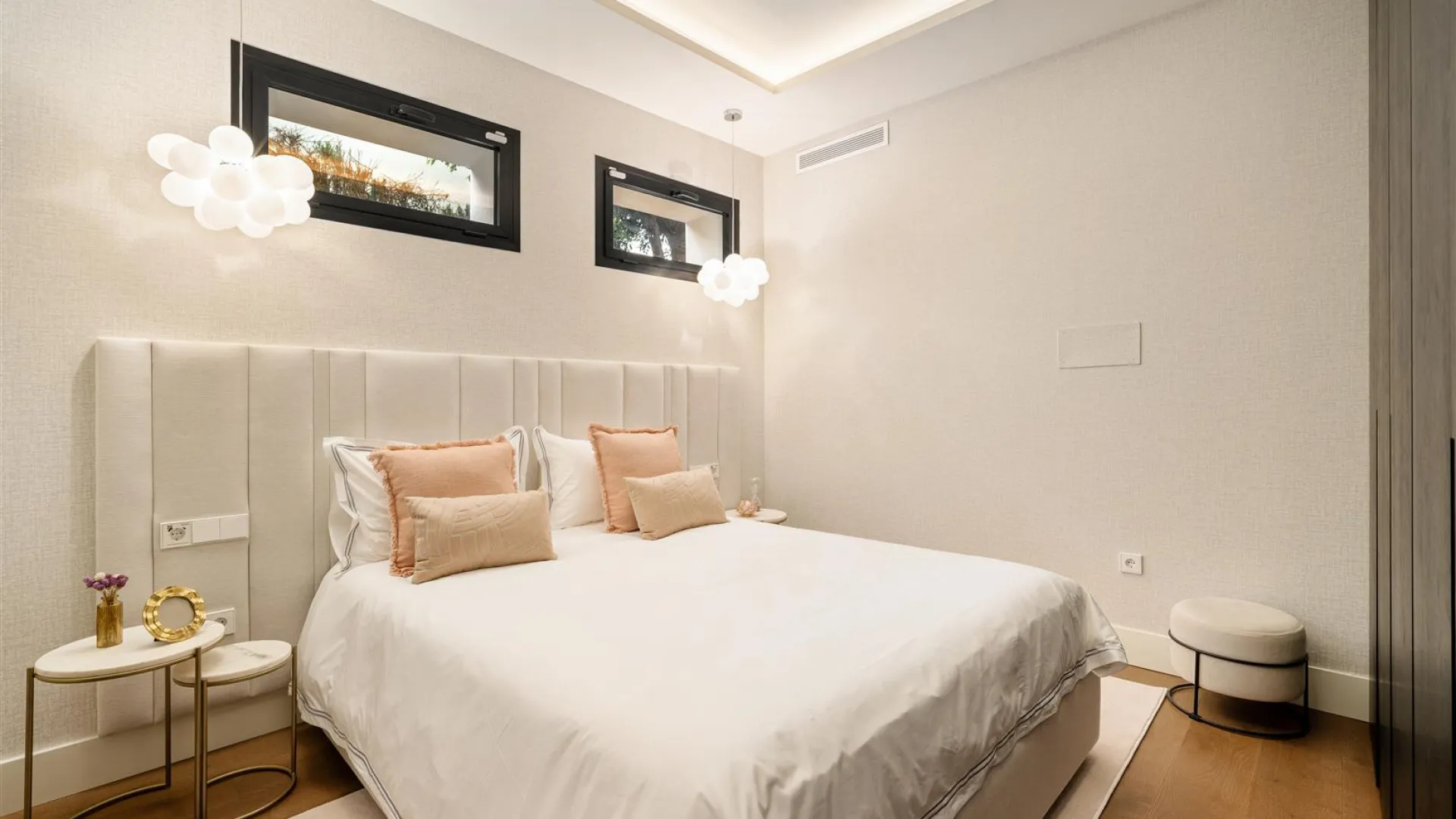 For sale Los Naranjos villa with 6 bedrooms