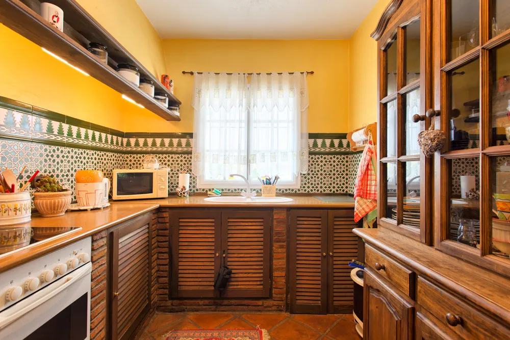 3 bedrooms town house for sale in Benahavis