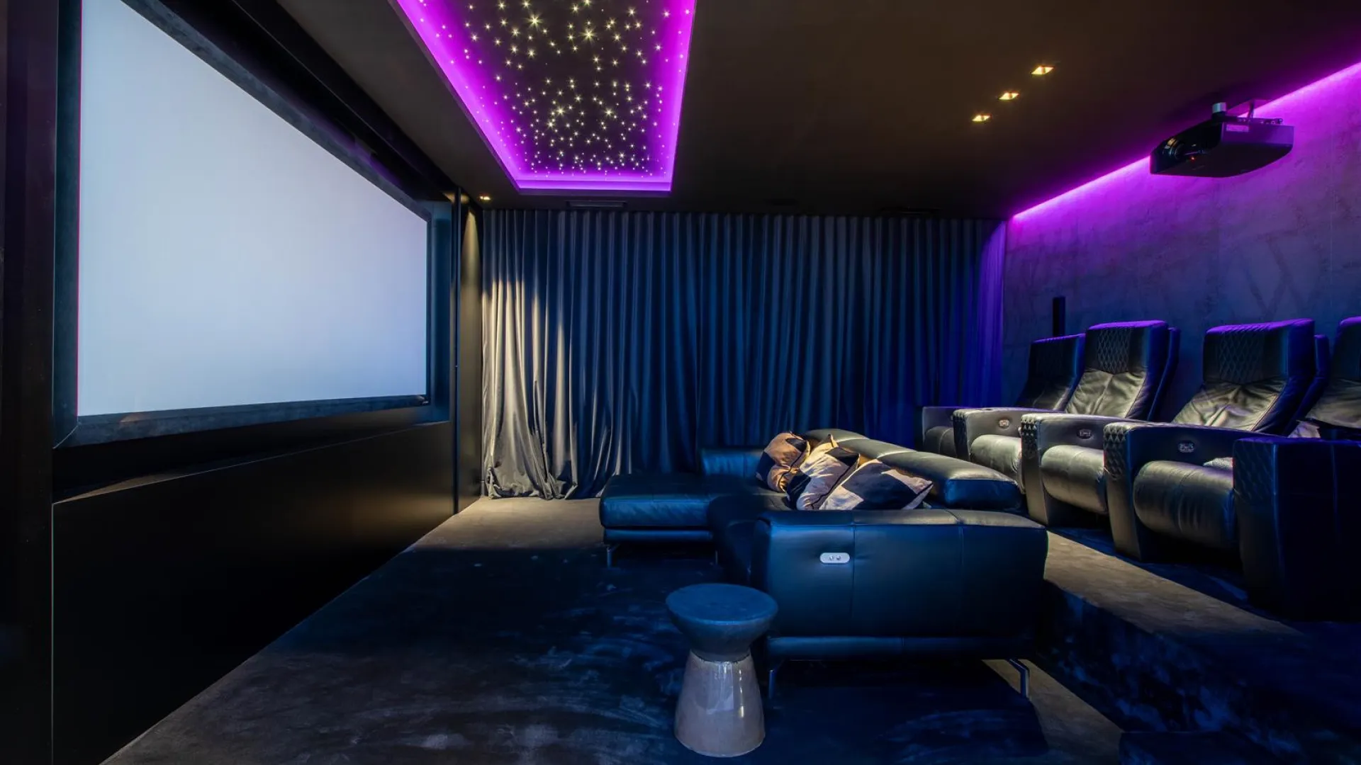 Comprar villa en La Alqueria de 5 dormitorios