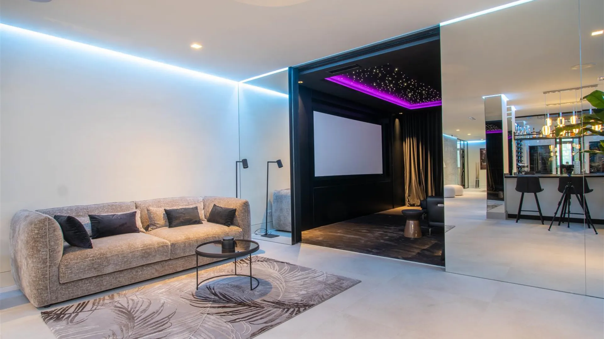 Comprar villa en La Alqueria de 5 dormitorios