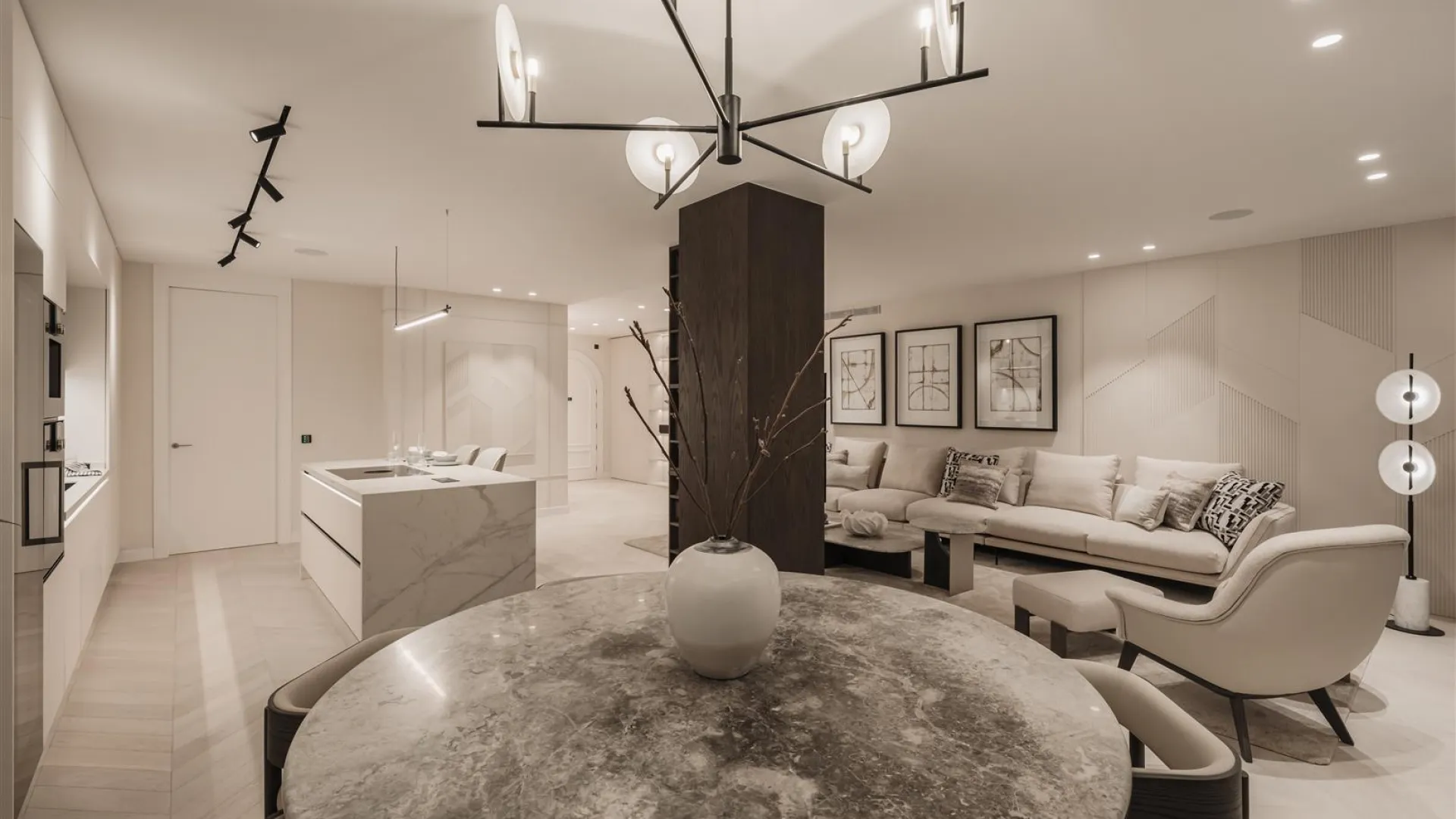 4 bedrooms ground floor apartment for sale in Les Belvederes