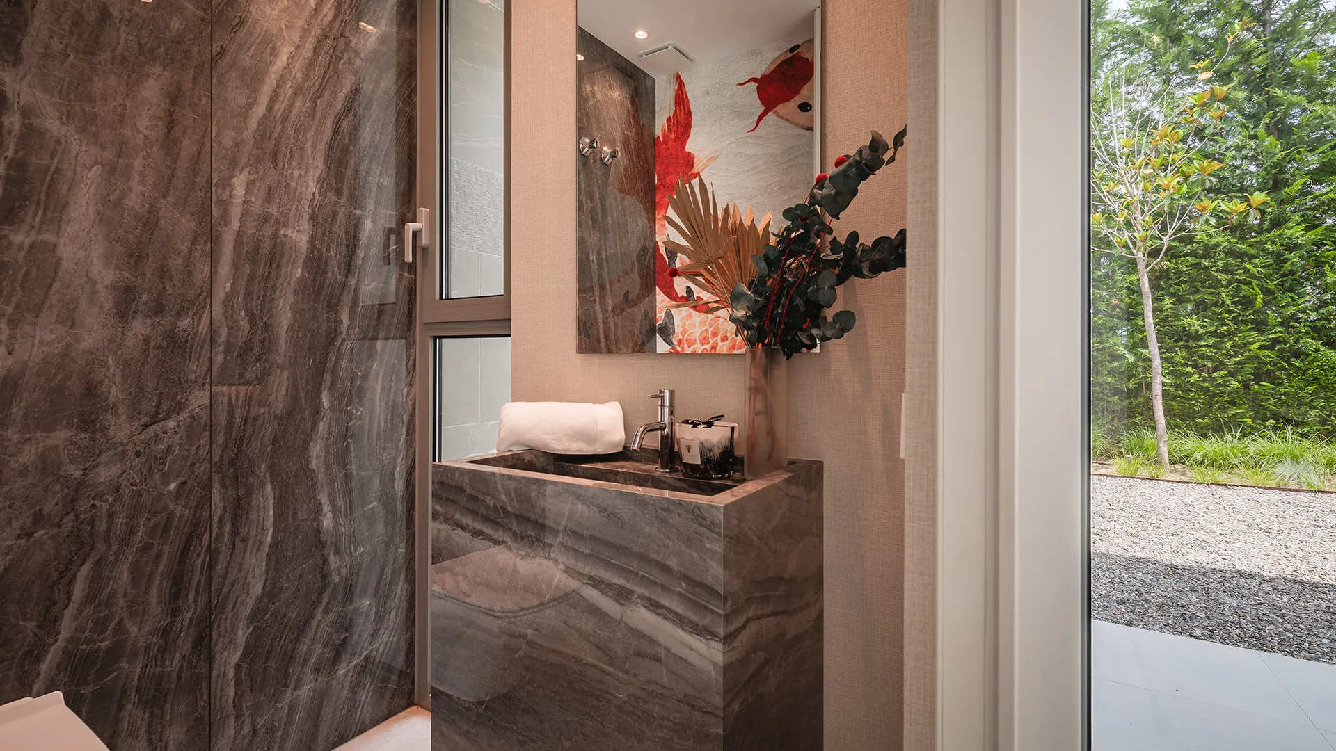 For sale El Paraiso villa with 5 bedrooms