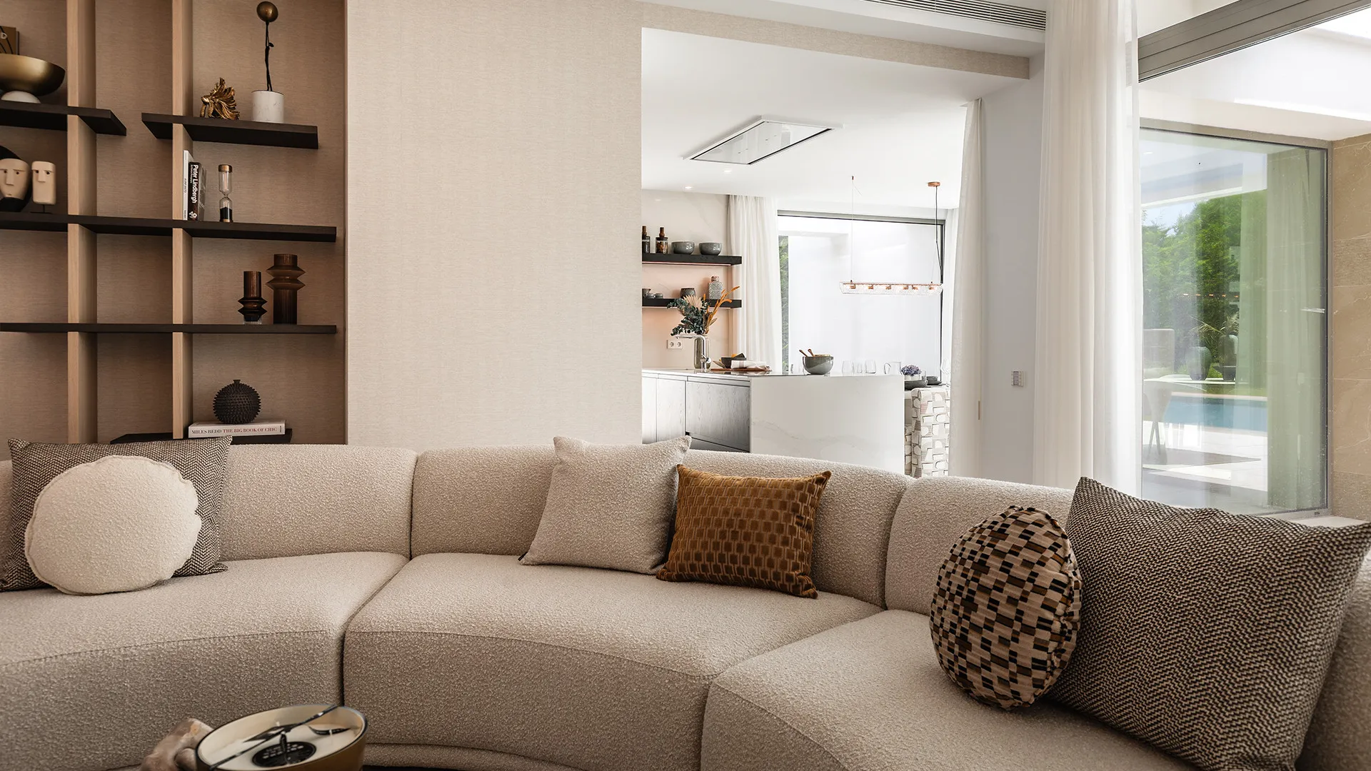 For sale El Paraiso villa with 5 bedrooms