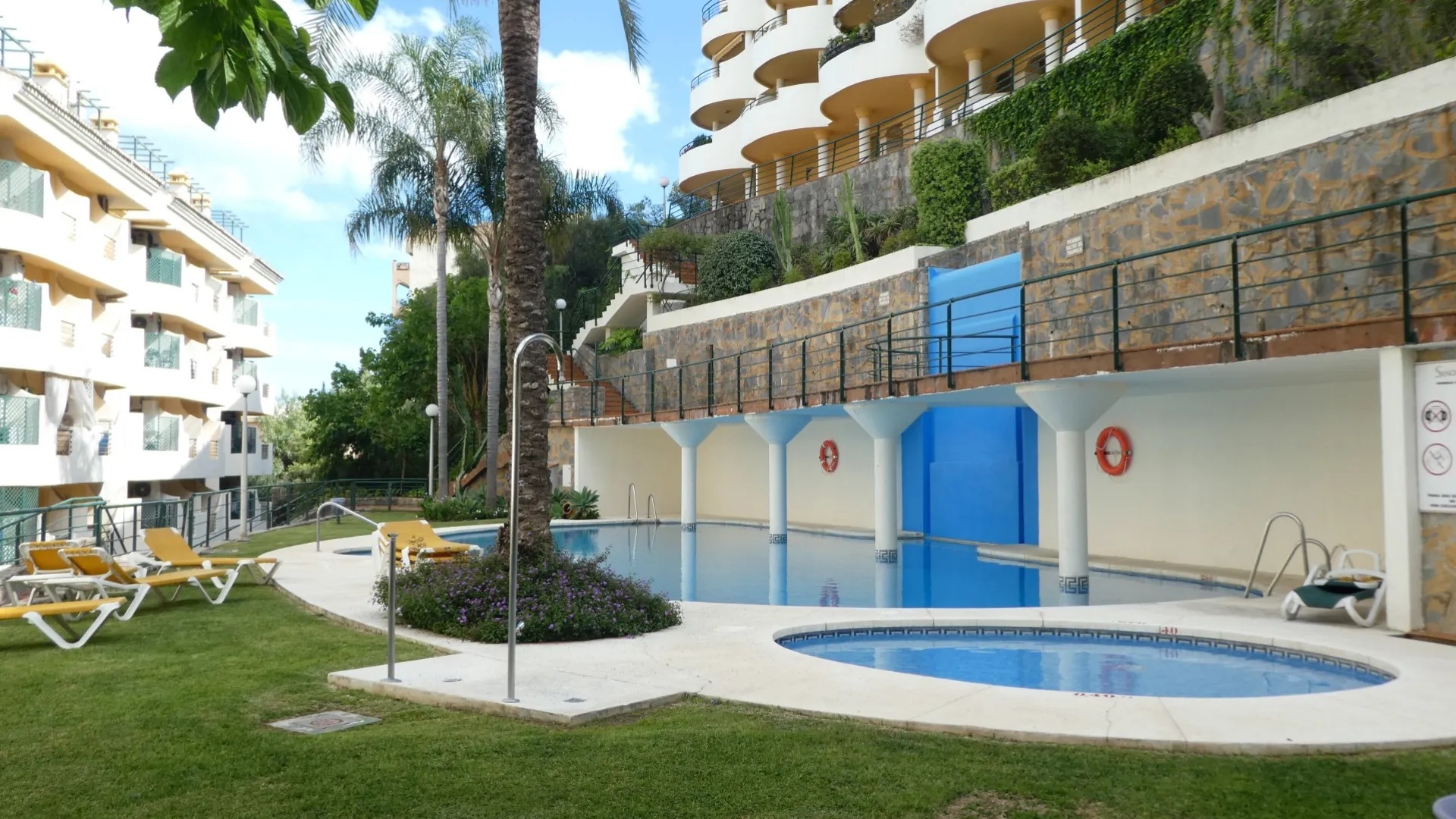 For sale 2 bedrooms apartment in Señorio de Aloha