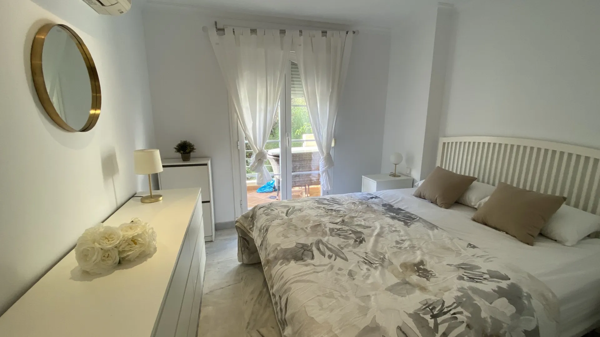 For sale 2 bedrooms apartment in Señorio de Aloha