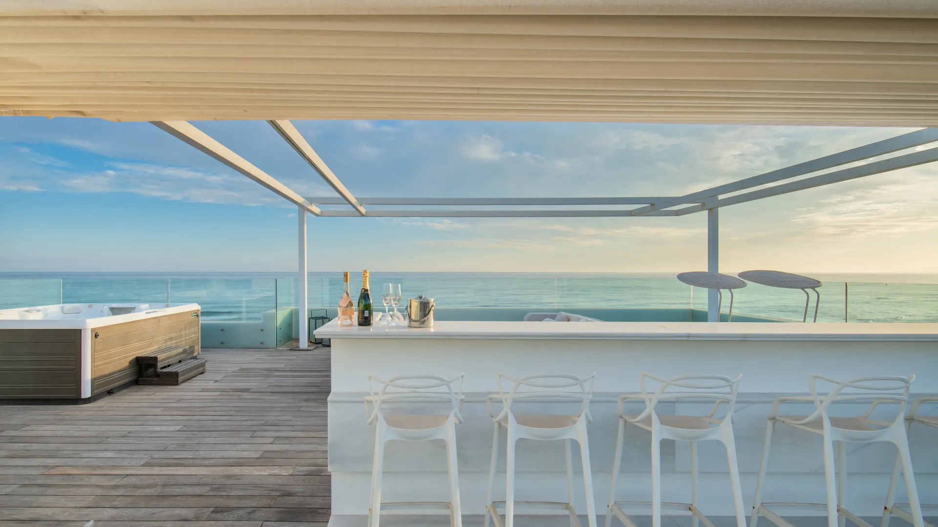 Costabella, villa de 6 dormitorios en venta