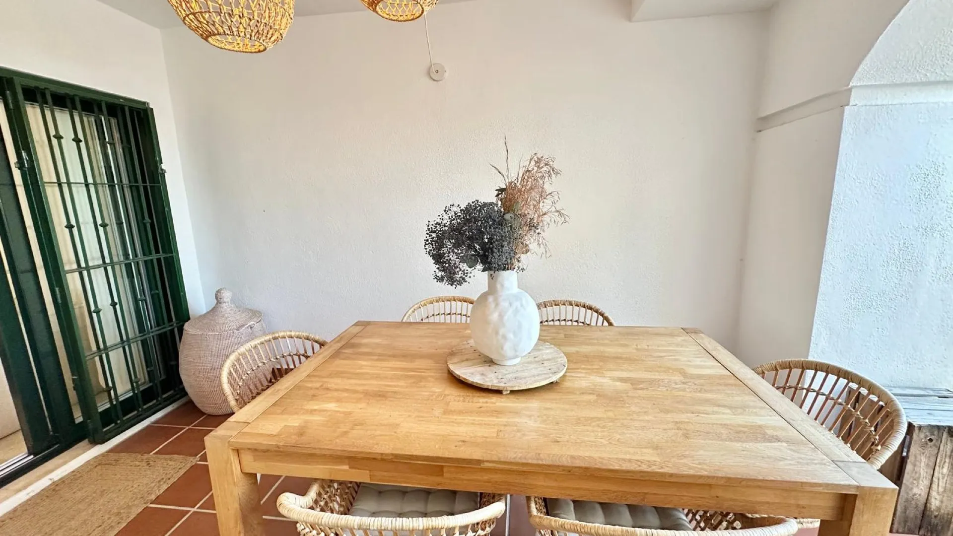 Se vende apartamento planta baja en Las Arenas