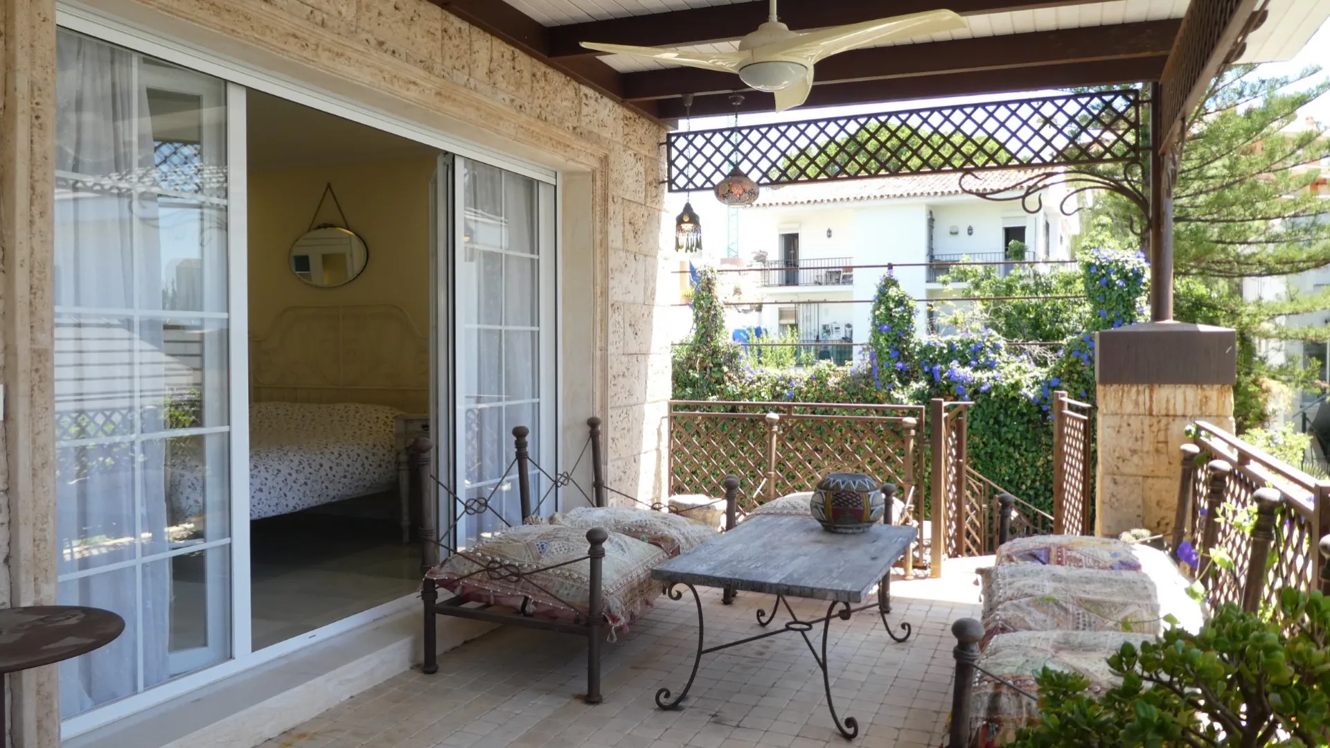 4 bedrooms villa for sale in Nueva Andalucia