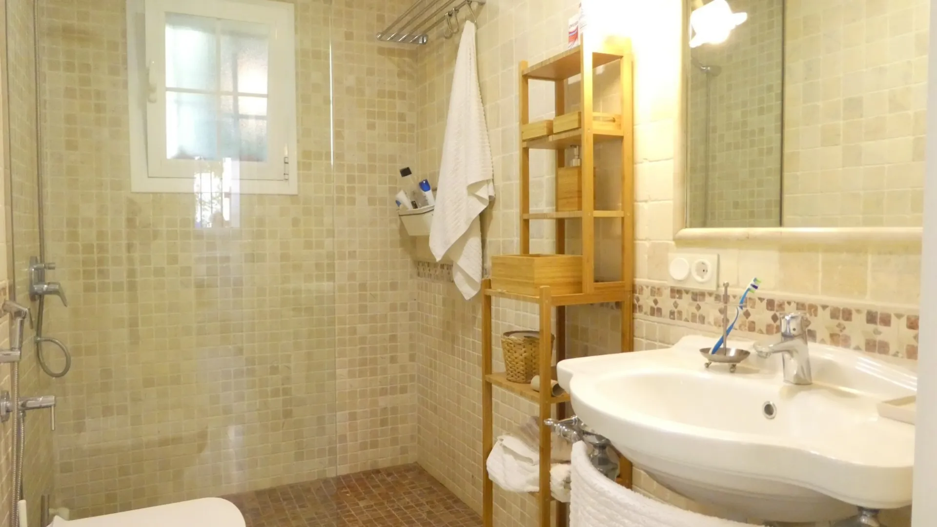 4 bedrooms villa for sale in Nueva Andalucia