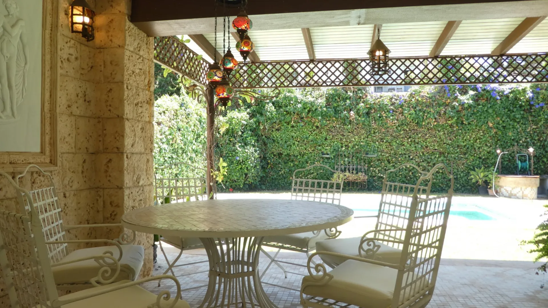 4 bedrooms villa for sale in Nueva Andalucia